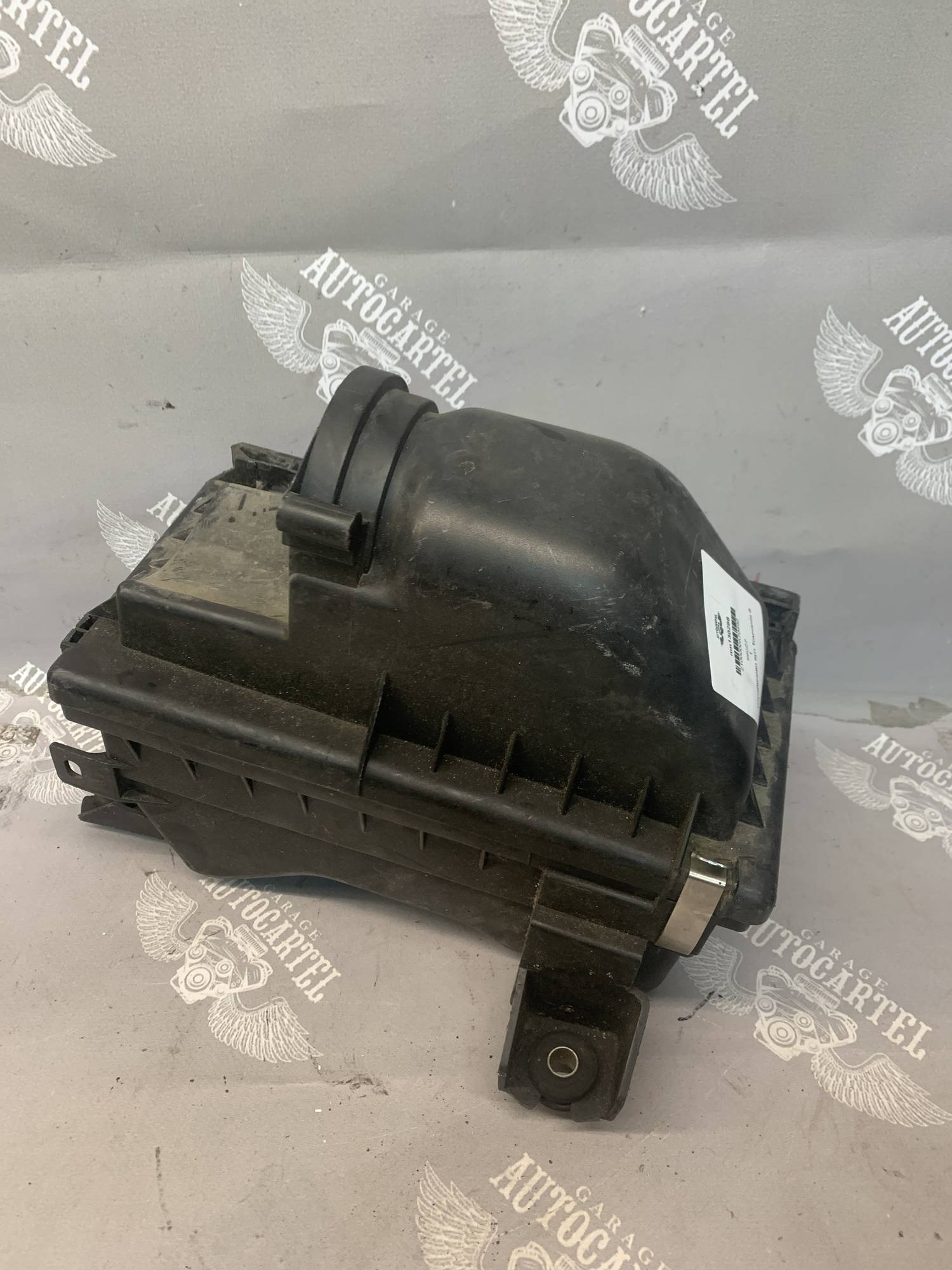mn130288 корпус повітряного фільтра Mitsubishi Colt 2004-2012