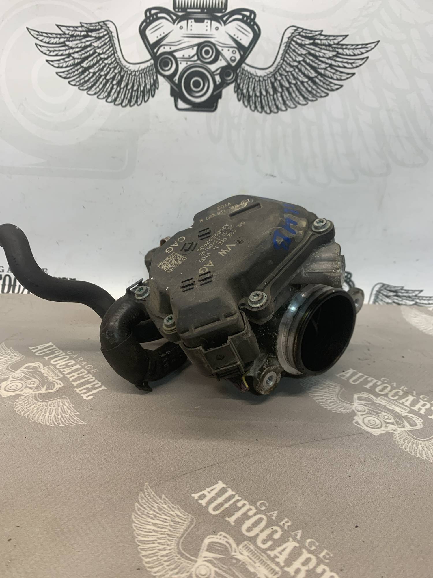 Дросельна заслінка Skoda Octavia A7 VW GOLF A3 8V 1,6 2,0 TDI 04l128063n
