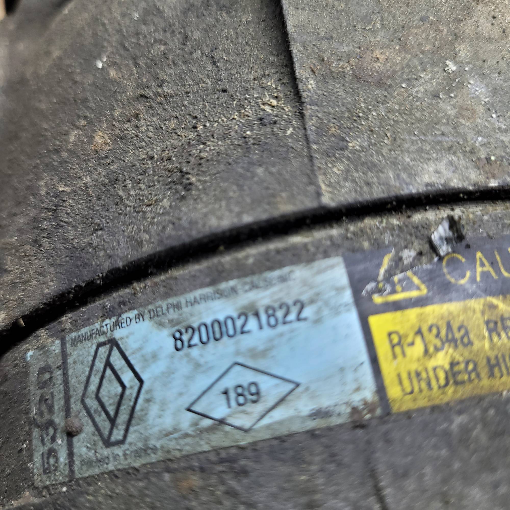 Компрессор кондиціонера Renault Laguna II 1.9dti 820021822