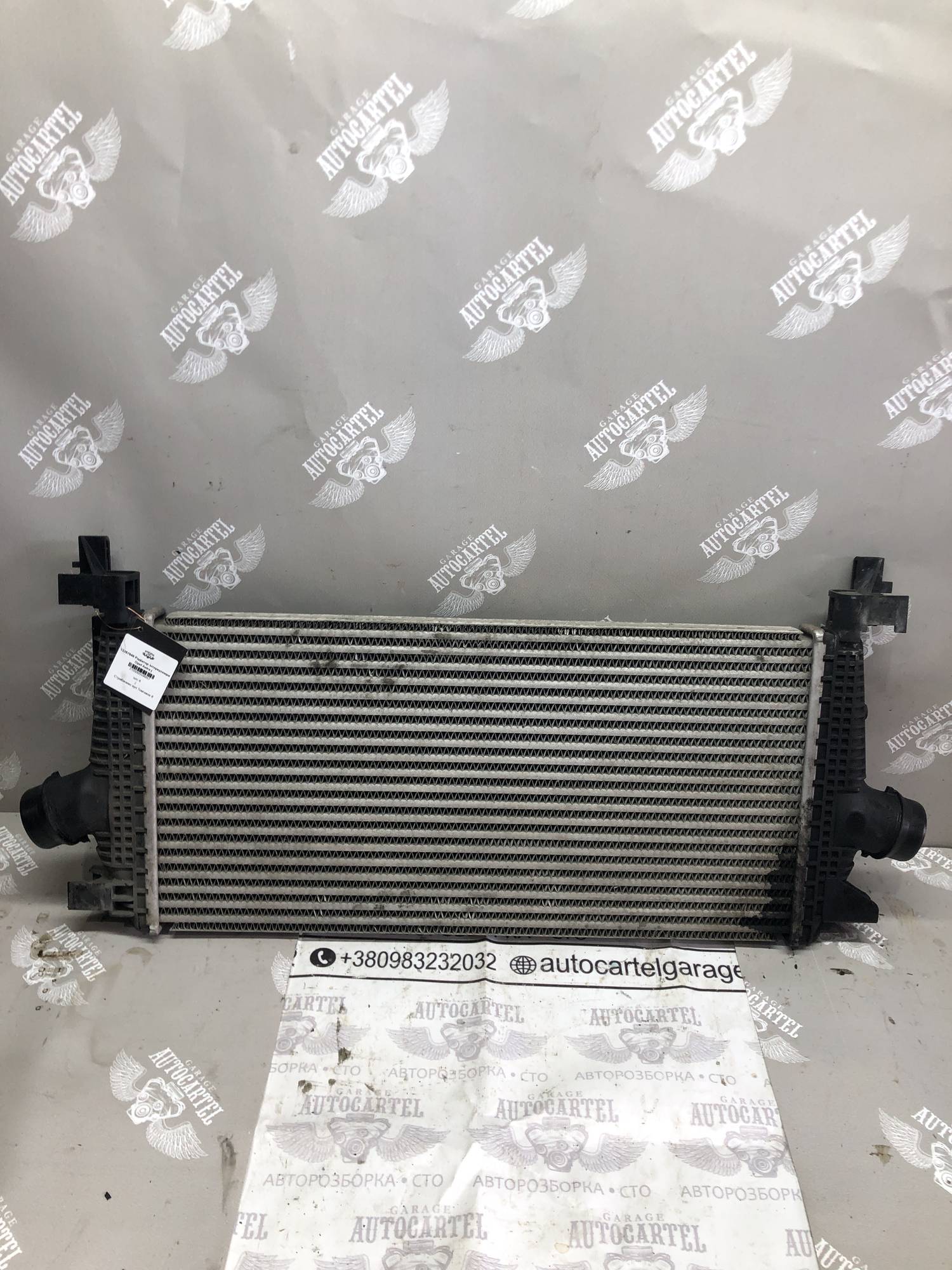 13267646 Радіатор інтеркуллера Opel Astra j