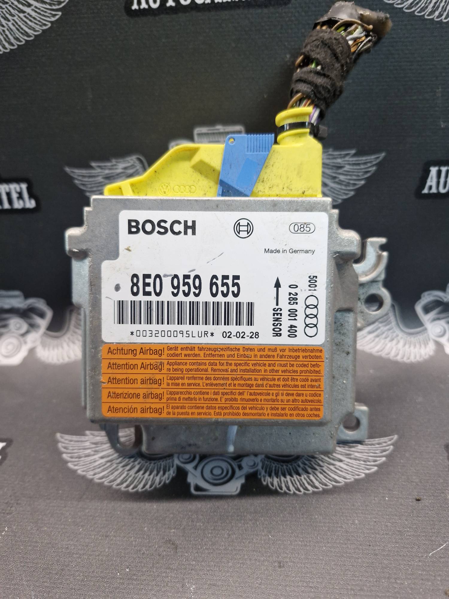 8E0959655 Датчик подушки безпеки AUDI A4 B6