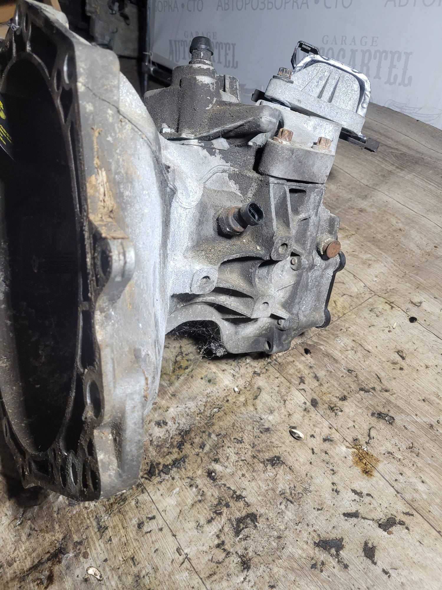 МКПП (механічна коробка перемикання передач) opel corsa d 1.0 1.2 1.4 zafira 1.6 chevrolet aveo 1.8 / 55565177 / 649354685 / бензин 06-14