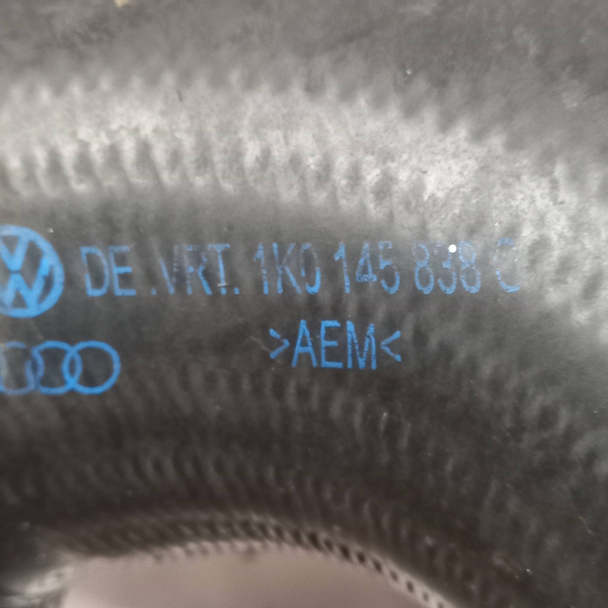 Патрубоу інтеркулера VW Passat B6 Touran xf18349