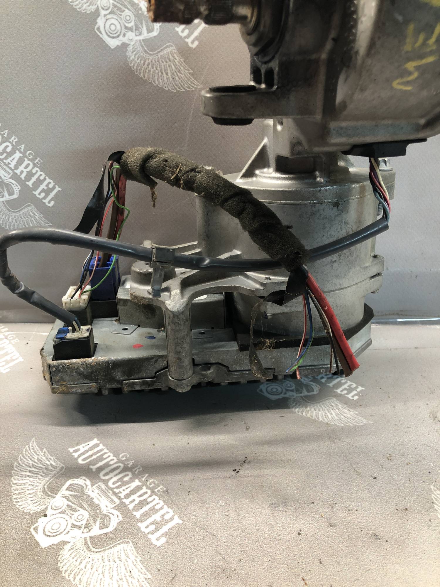 Електропідсилювач керма Opel Meriva A 13247206, 26108652