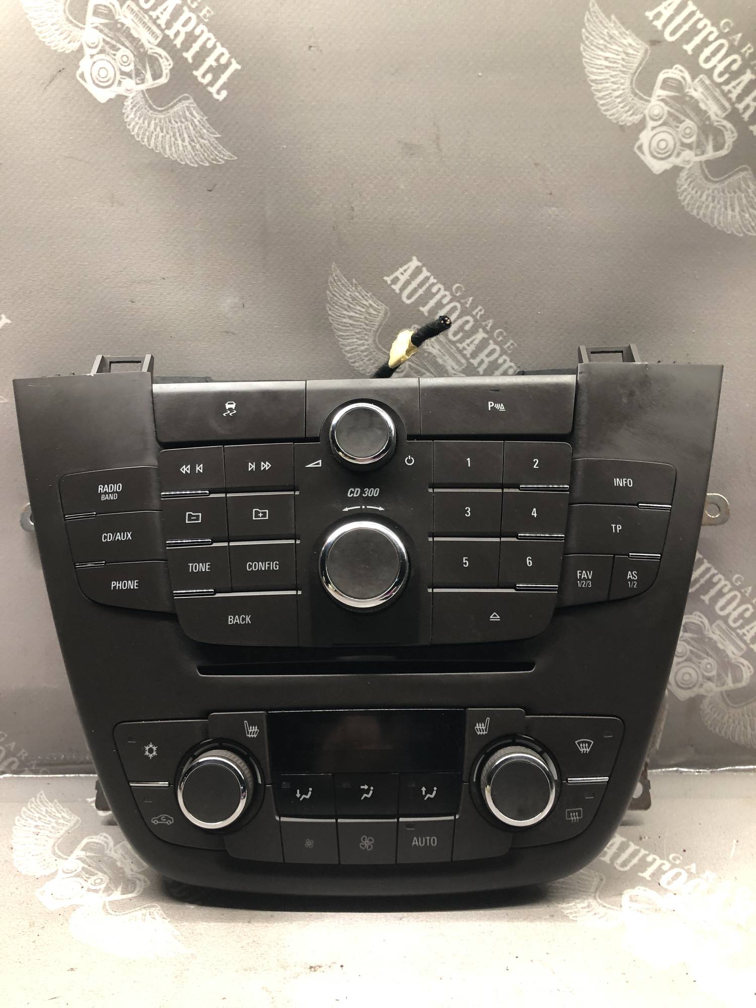 Головний пристрій радіо/cd/dvd/gps opel insignia a 2010 р.в. 13277909, m7063 opel insignia a 2010 р.в.