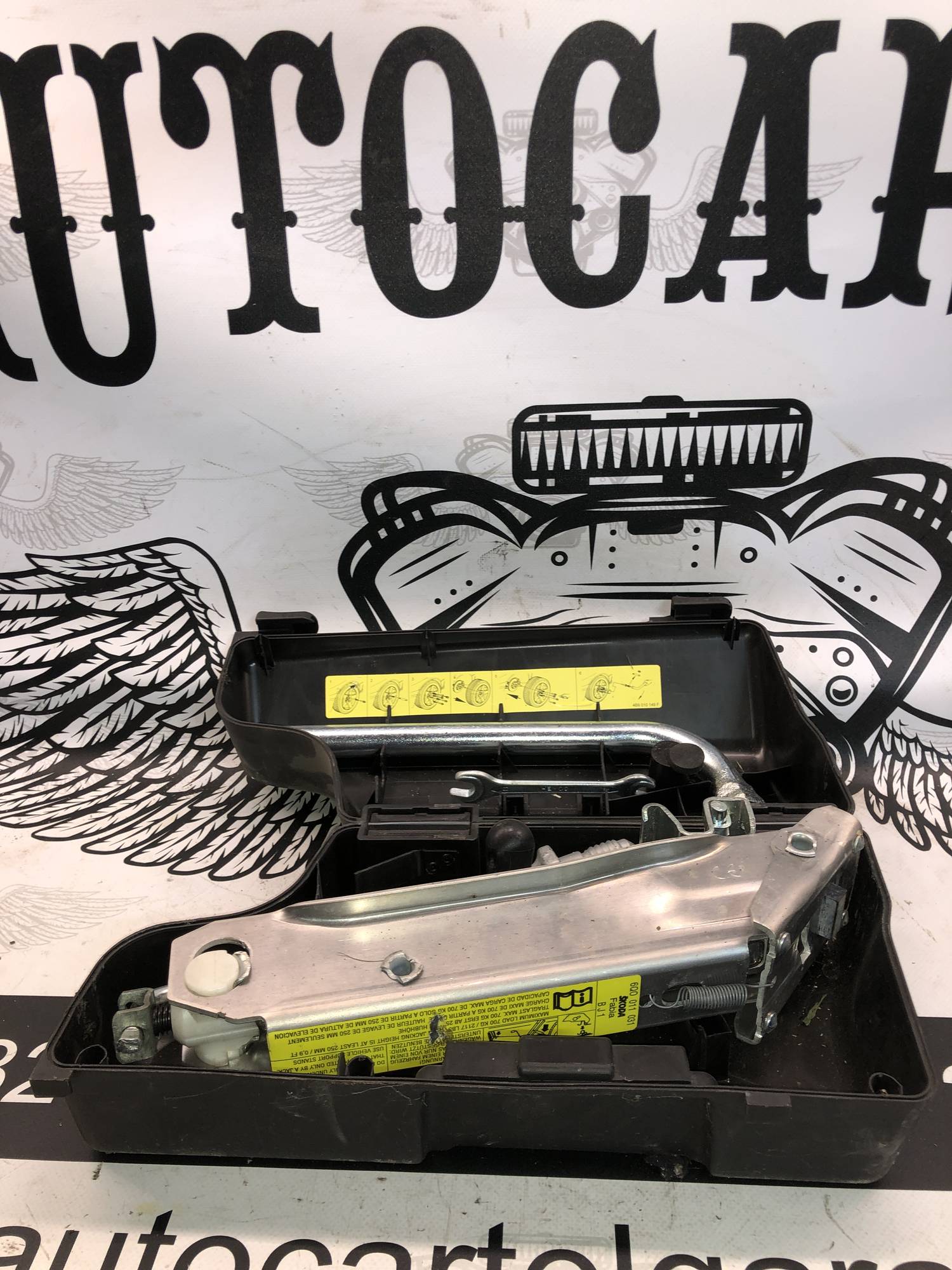 Домкрат, дорожній набір Audi A6 C5, Audi A6 C5, 4B9012113, 4B9010149F.