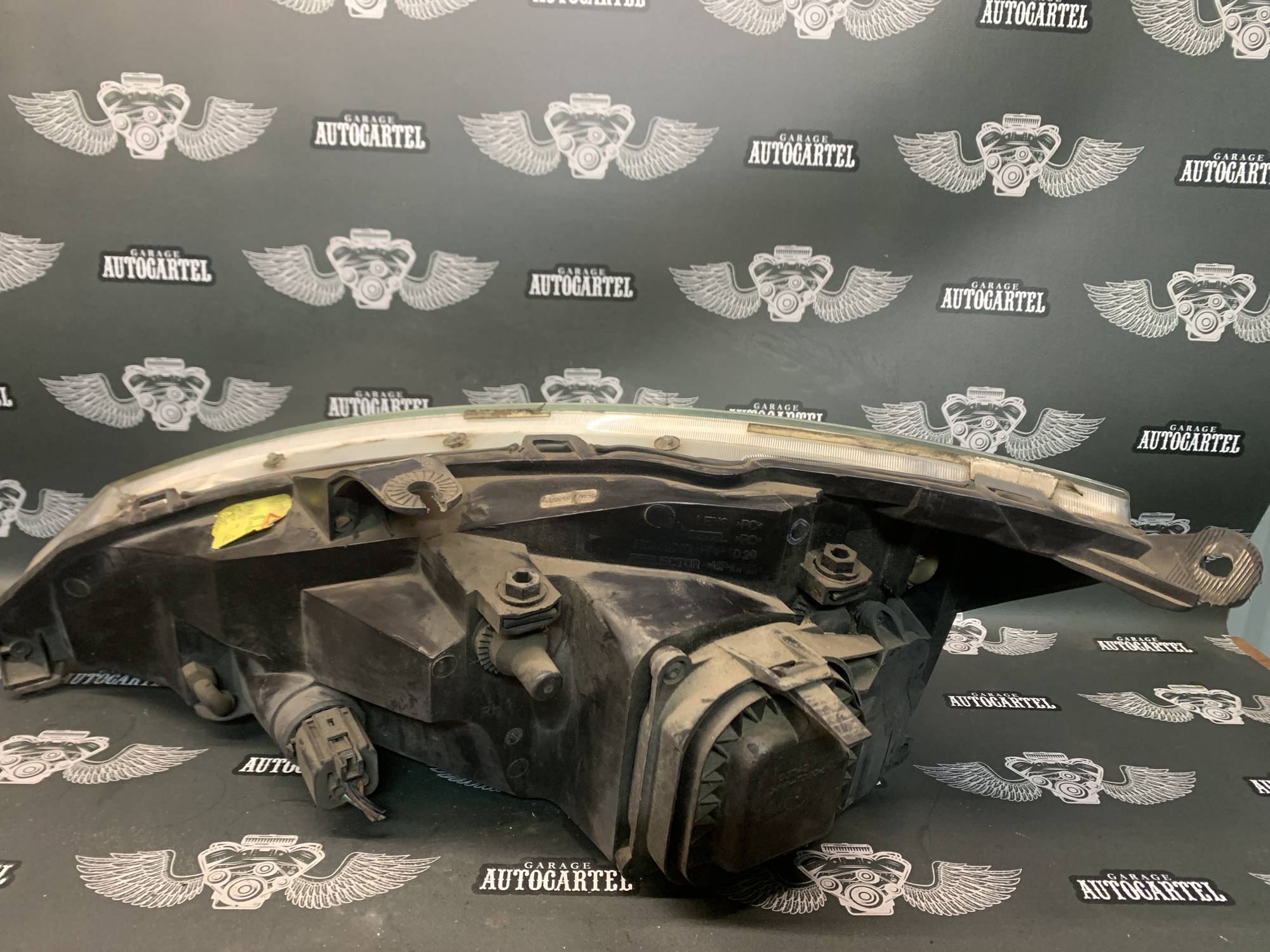 xs4x-13005-ae Фара передня права Ford Focus I 1998-2005 дорест