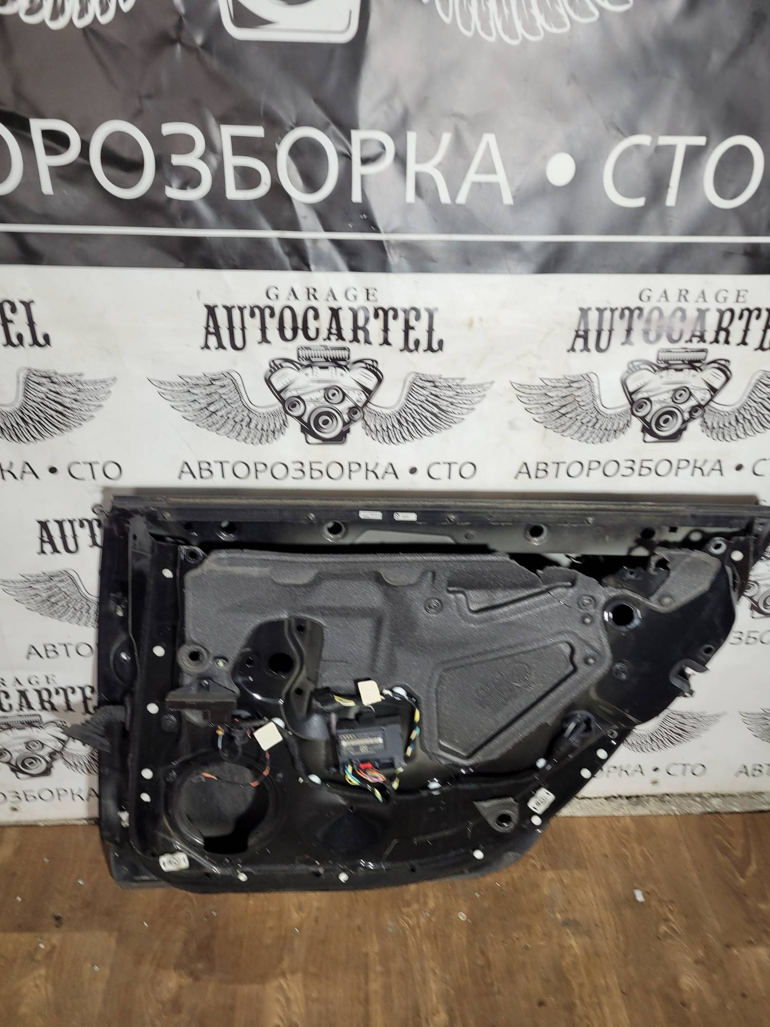 Дверка задня права Audi A6 C6 седан 2004-2011st00301