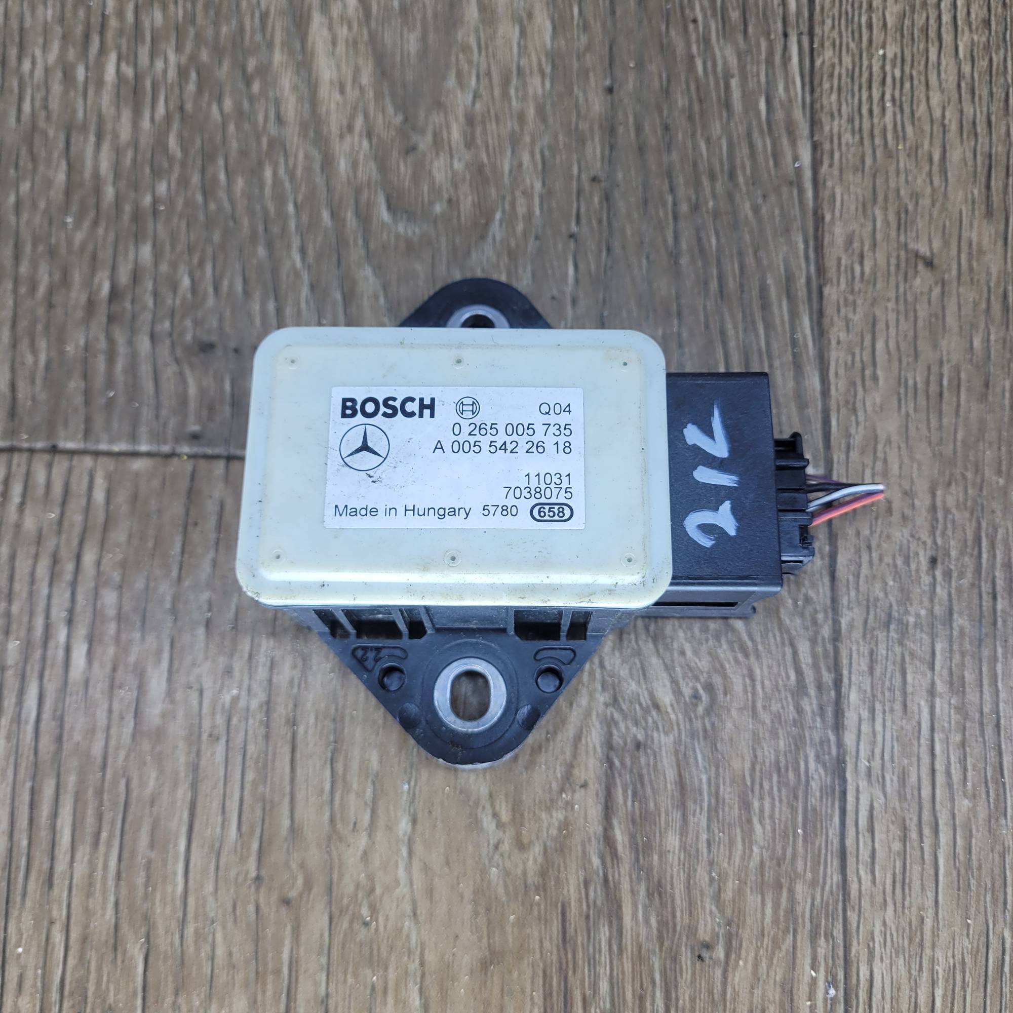 Датчик прискорення Mercedes C207, W212, W204 A0055422618