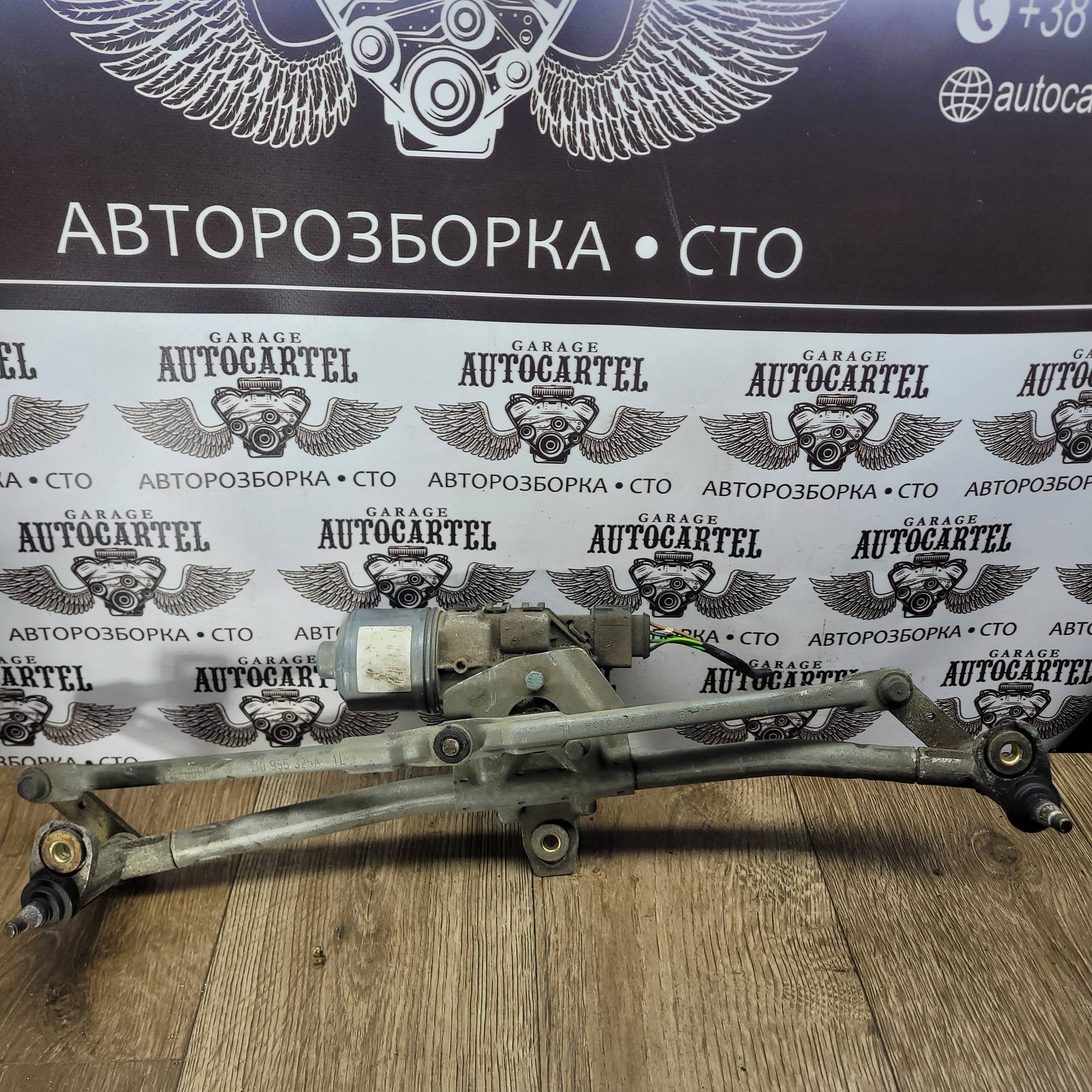 Моторчик склоочисника переднійi Volkswagen golf 4 1996-2010 1J1955113B, 1u1955023b