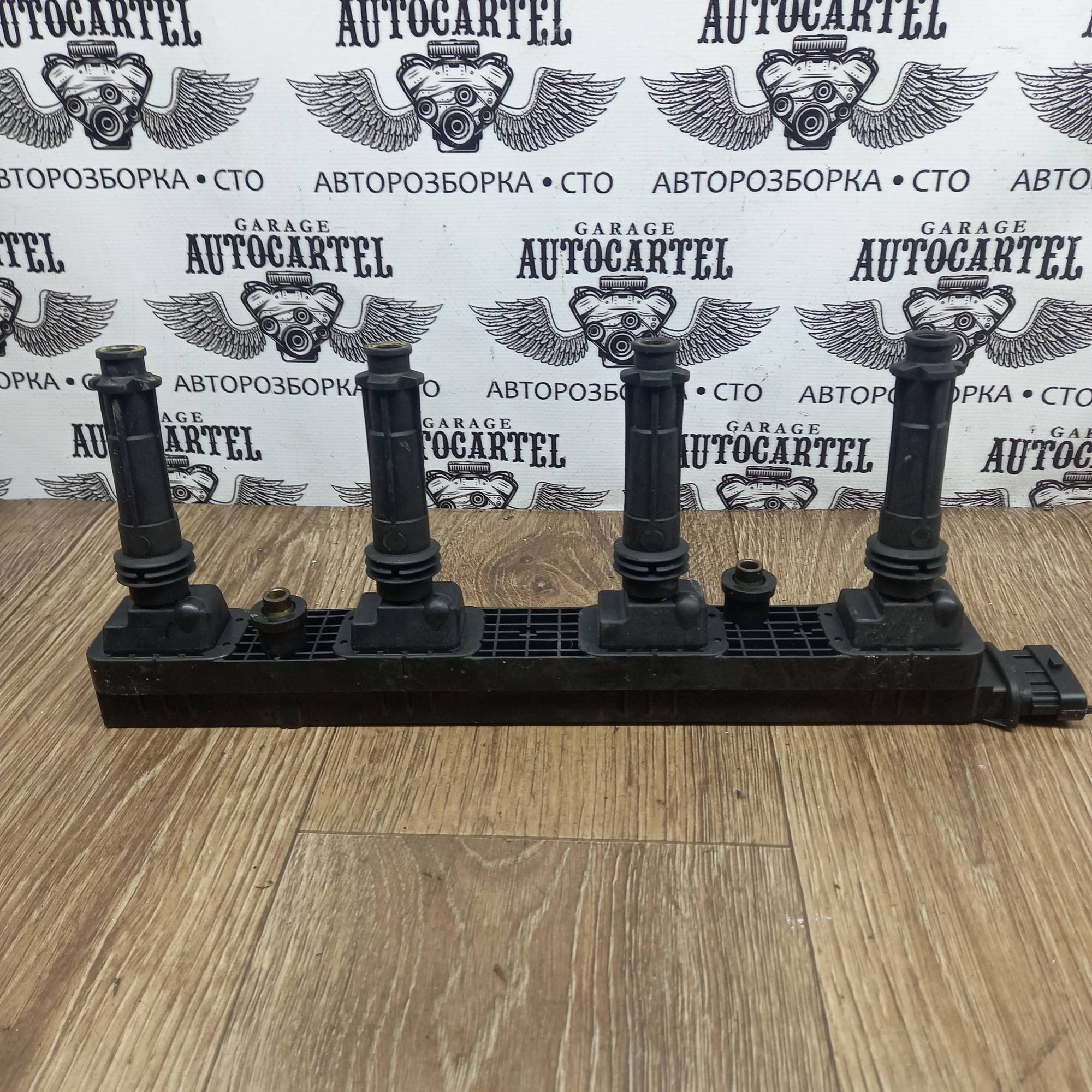 u6025, Котушка запалювання Opel Astra G (2000-2004 ), Astra H (2004-2010) Zafira A (2001-2005 ), Zafira B (2005-2010 ) - 2.0 16v