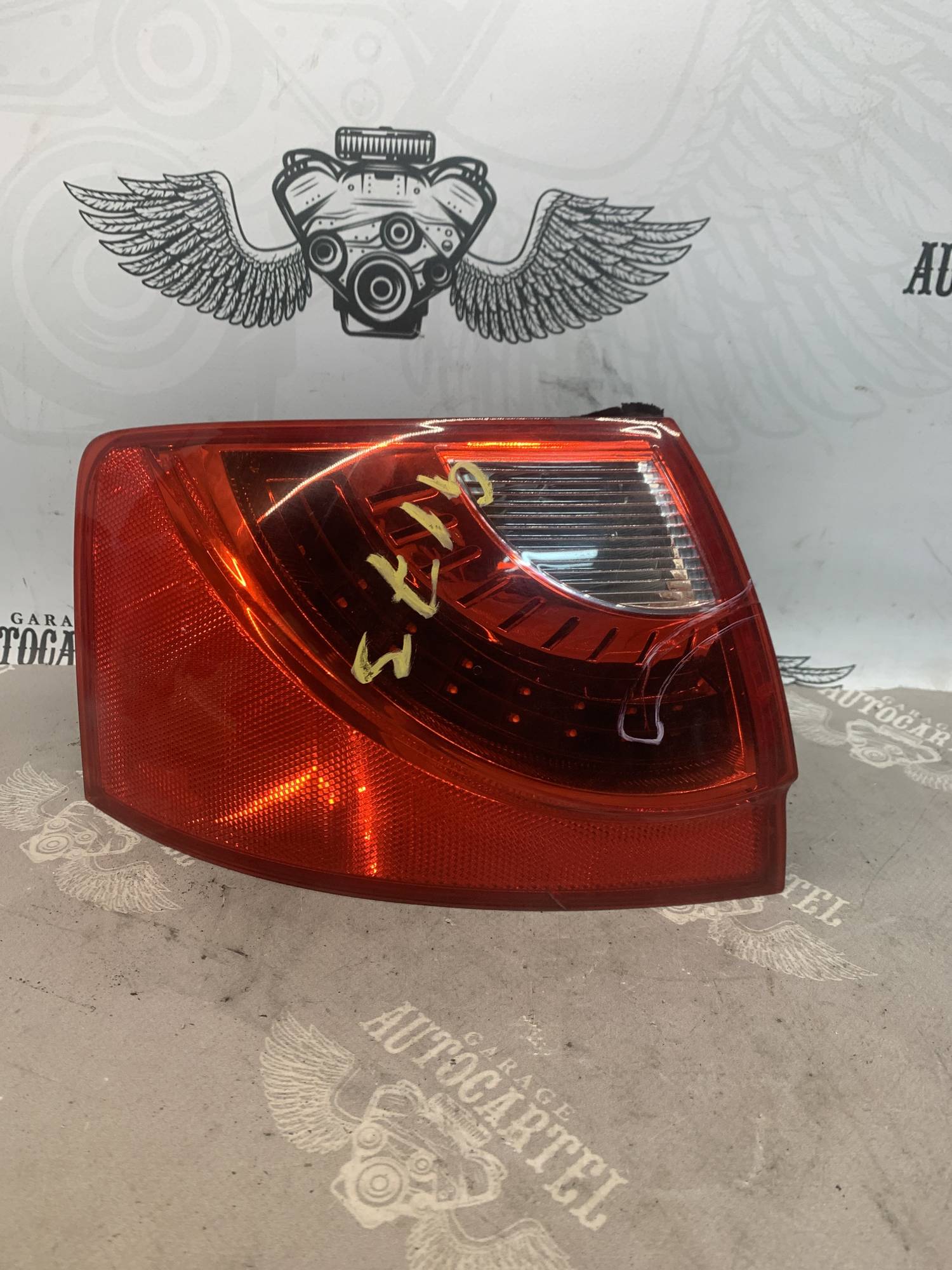 Задній лівий ліхтар SEAT EXEO 3r9945095b дефект