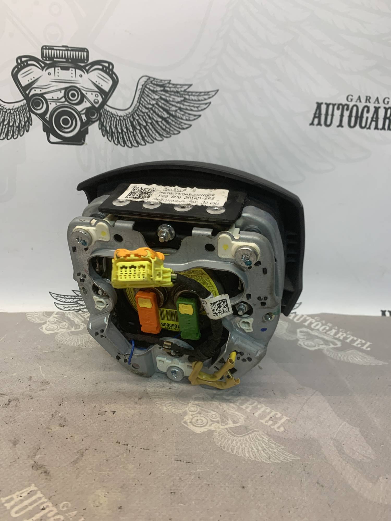 Подушка безпеки водія AUDI A3 8P 8p0880201am