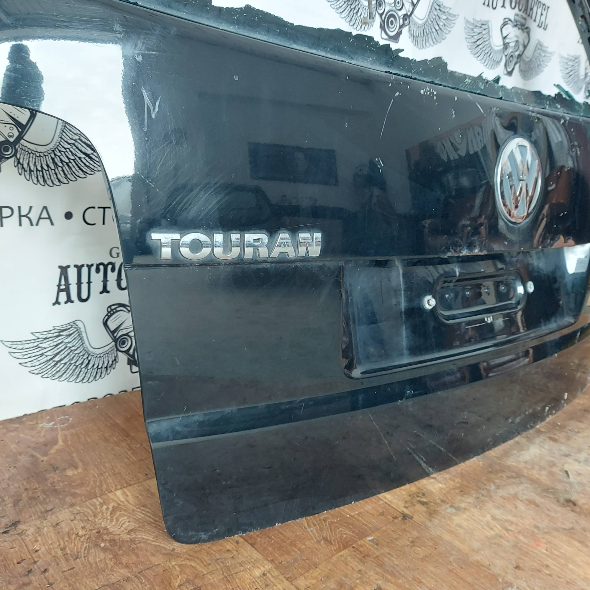 Кришка багажника (дефект) Volkswagen Touran STL301
