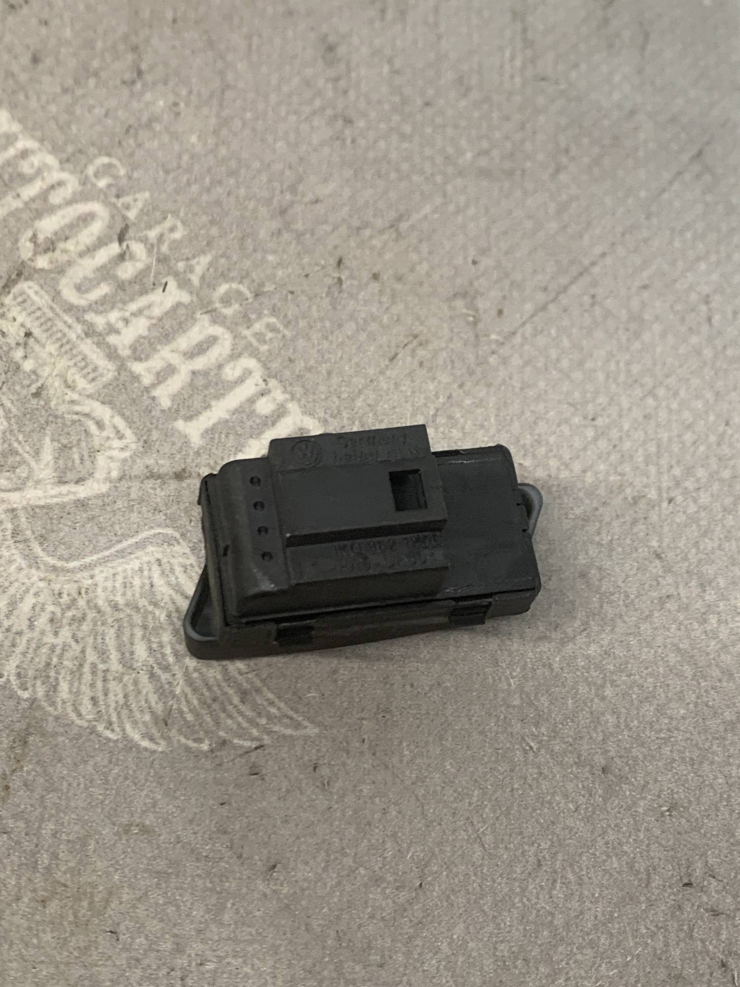 Кнопка блокування дверей Volkswagen Tiguan Golf 5 Jetta 5 1k0962125b