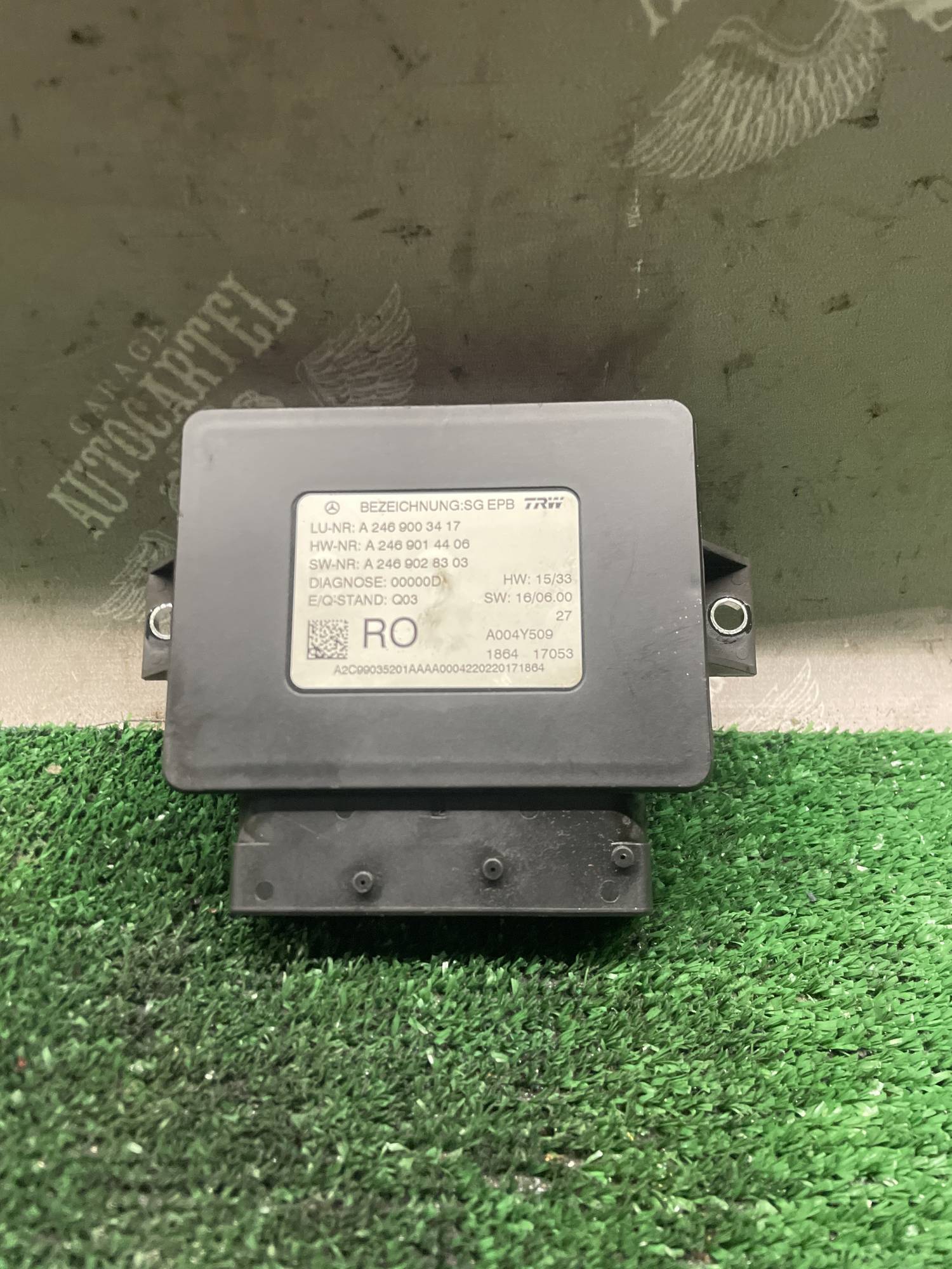 Блок керування гальмом стоянки Mercedes GLE W166 W292 a2469003417