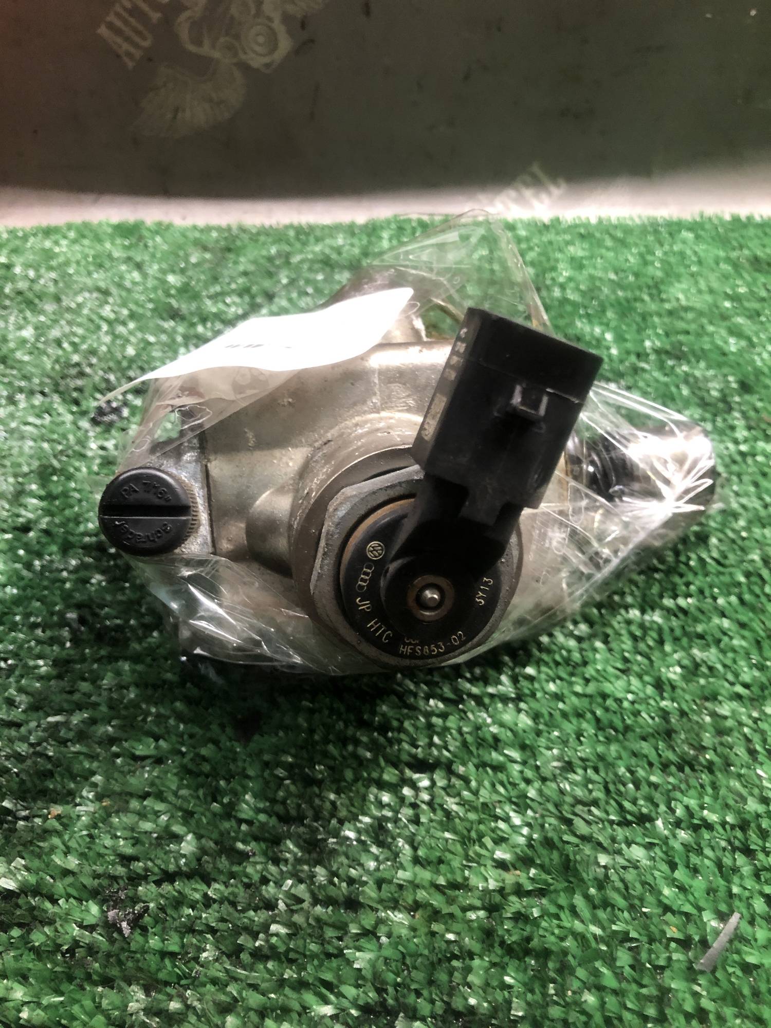 06f127025a паливний насос VAG 2.0 FSI