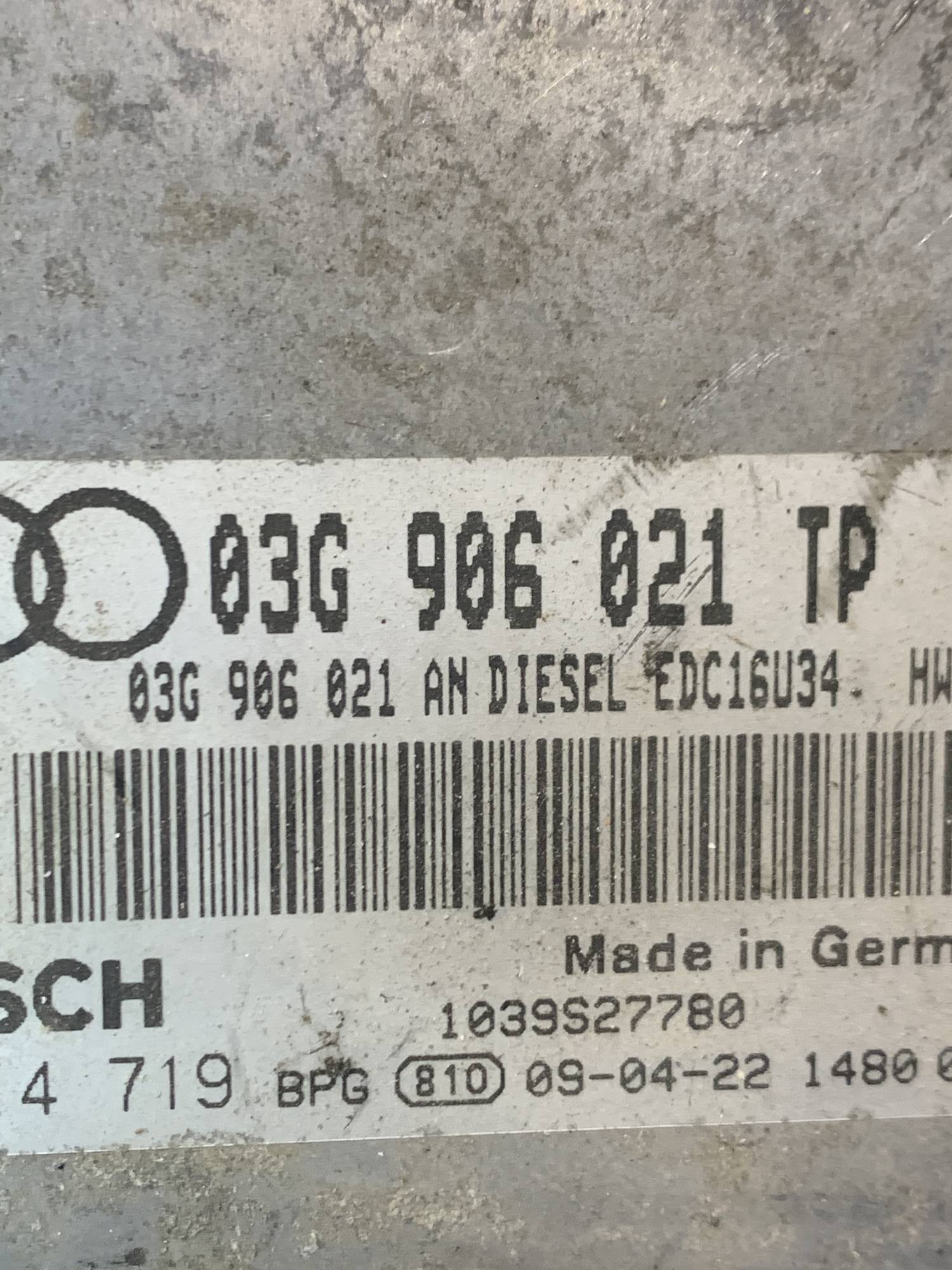 блок керування двигуна audi a3 8p рестайлінг 1.9 TDI 03g906021tp