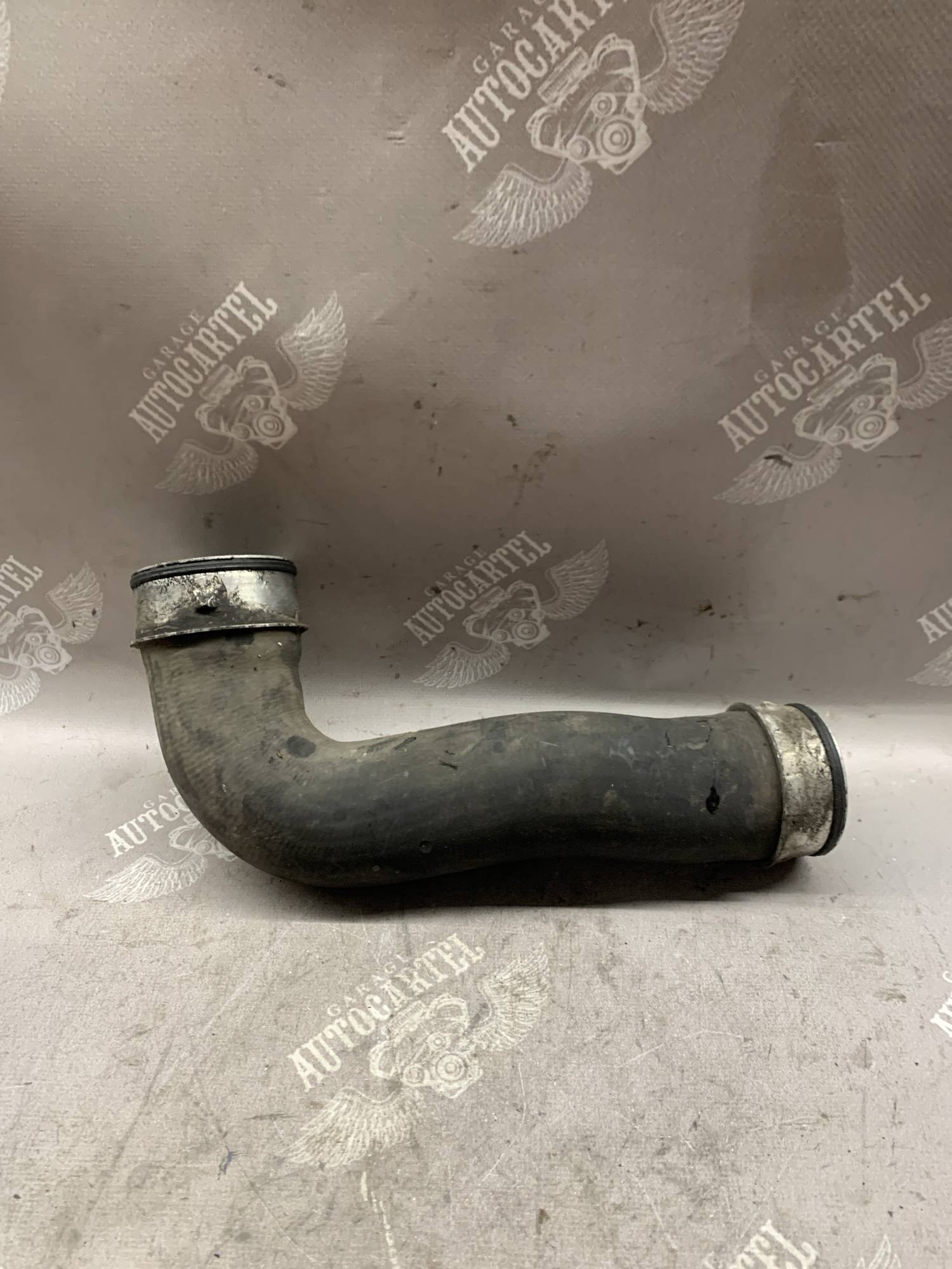 Патрубок інтеркулера Volkswagen Caddy, Golf 5 1k01450834l