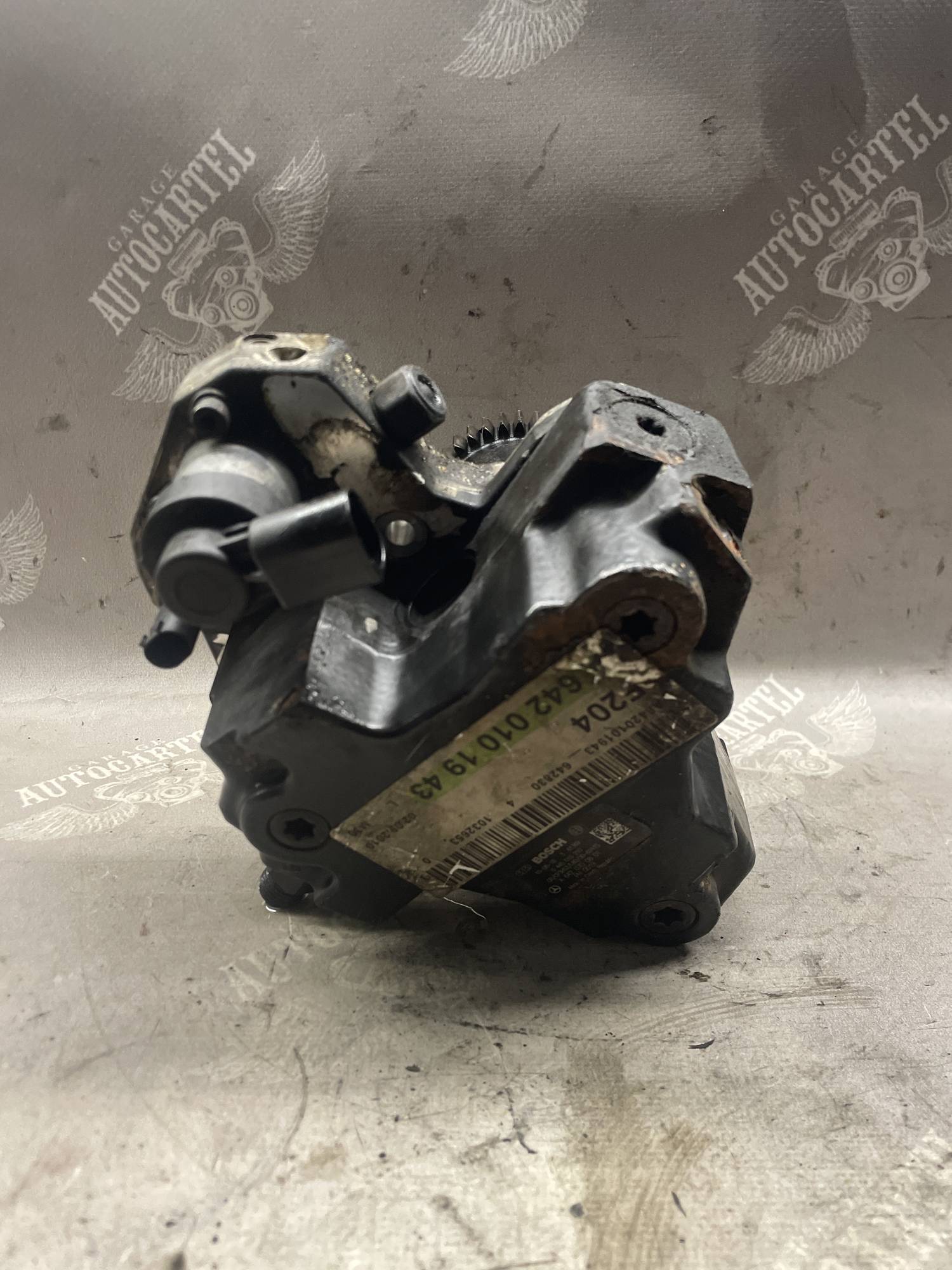 Паливний насос високого тиску, ТНВД mercedes w204 w203 w211 OM642 V6 3.0 cdi. a6420700801