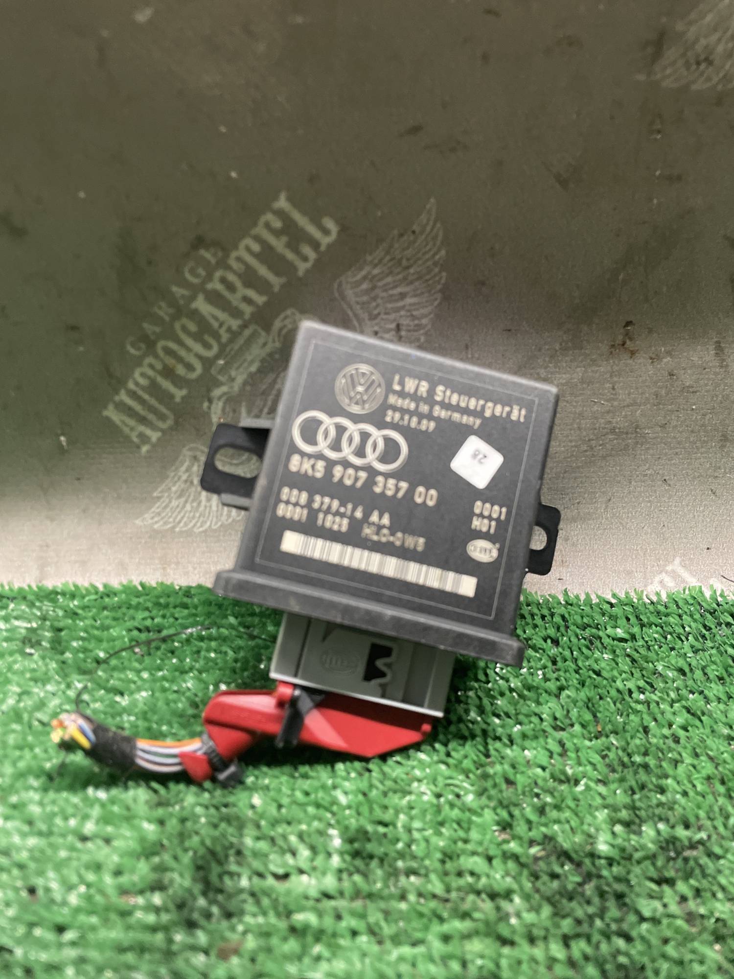 Блок керування світлом Audi A4 B8 8k590735700