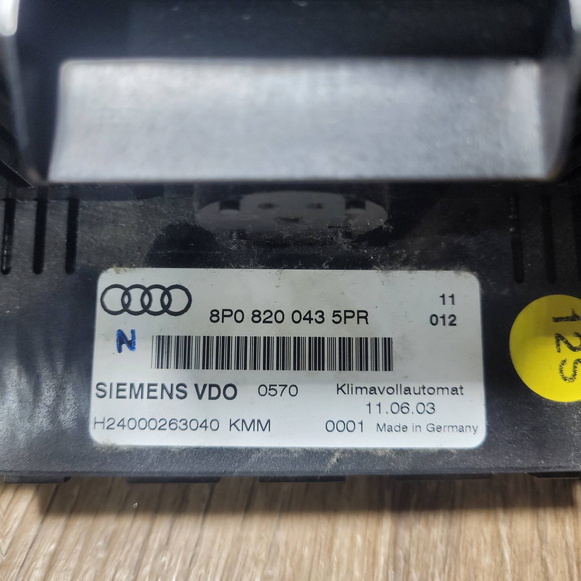 Панель управління клімат контролем Audi A3 8P 8P0820043
