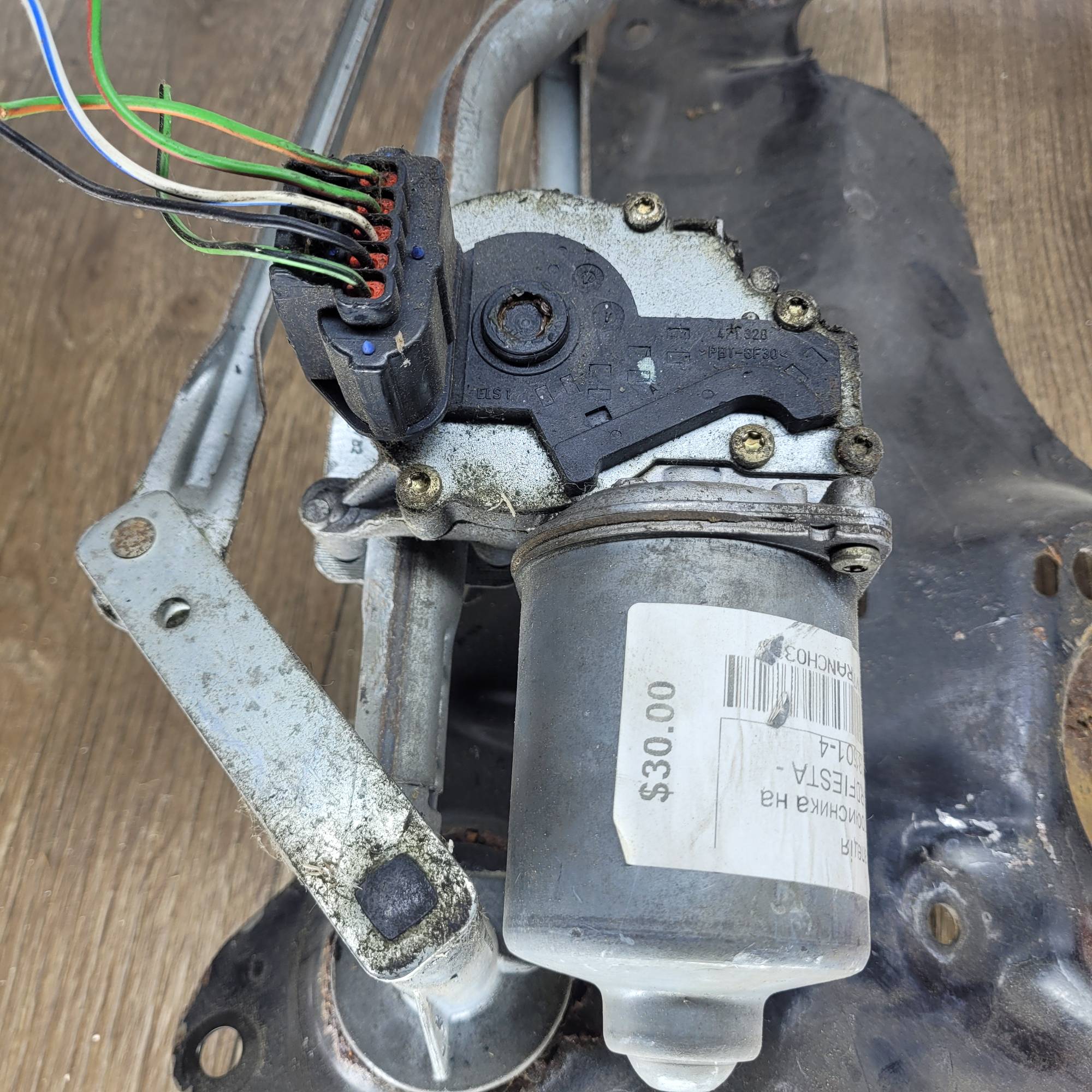 Ford Трапеція склоочисника лобового скла з мотором fiesta mk6 02-08г. 2S6117K484AA