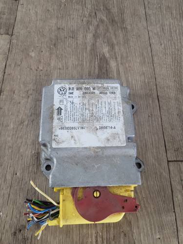 Блок управління AirBag для Skoda Octavia A5 1K0909605M