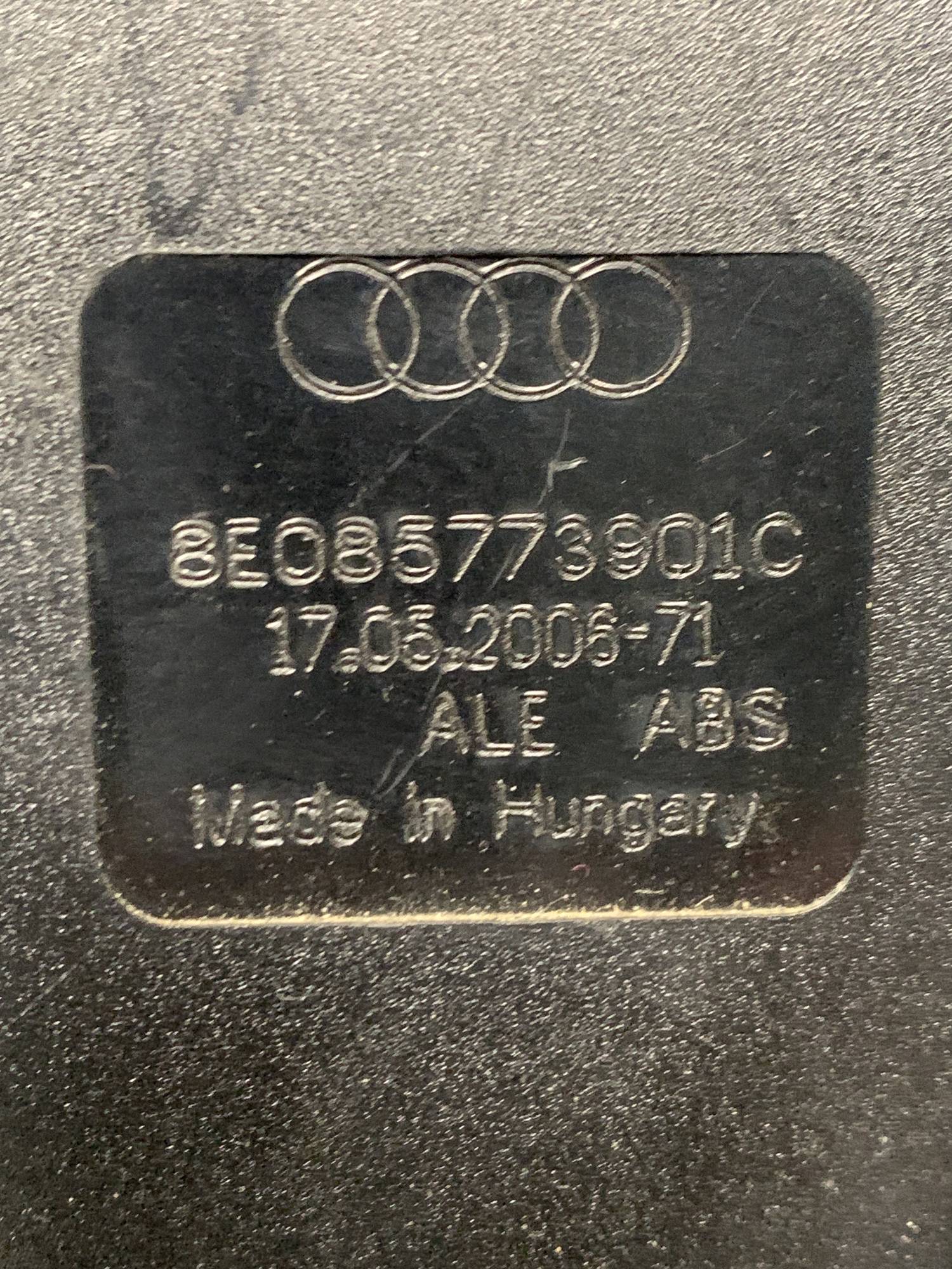 8e085773901c Замок ремня безпеки подвійний Audi a4 b6