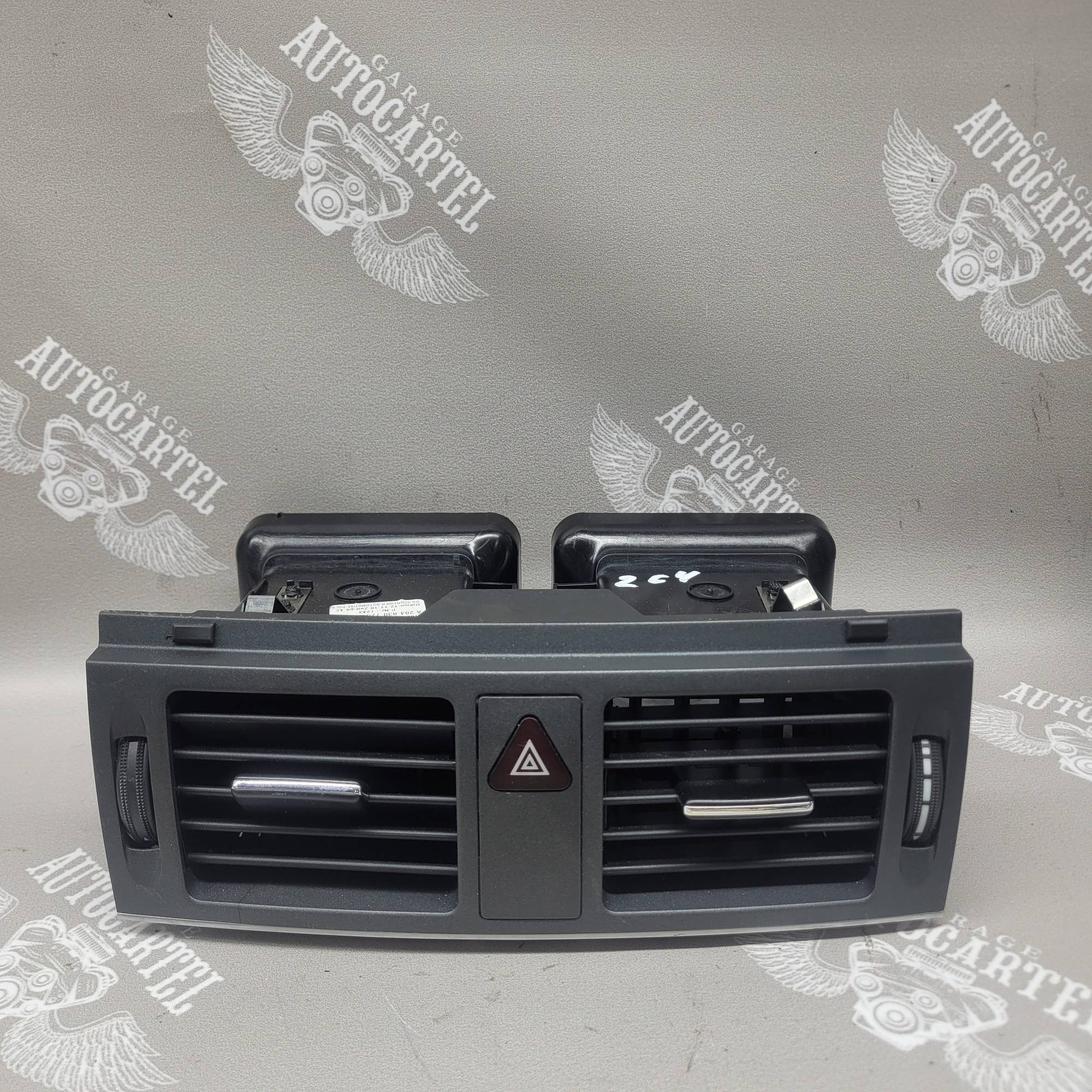 a2048307254 дифлектор обдува салону mercedes w 204 c class