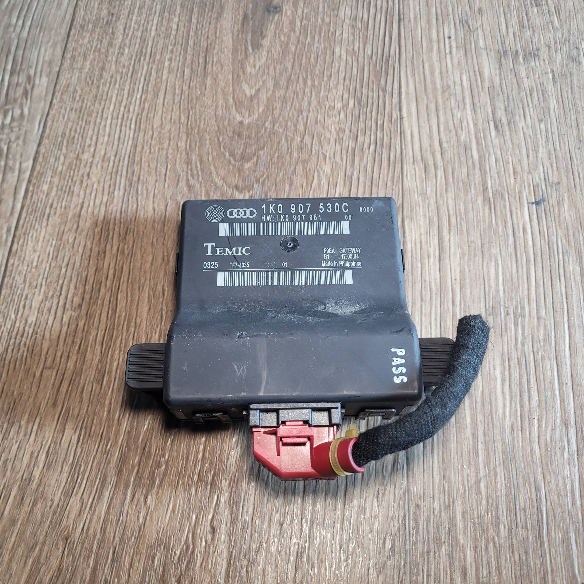 Блок комфорту Volkswagen Tiguan 2007-2011 1K00907530C