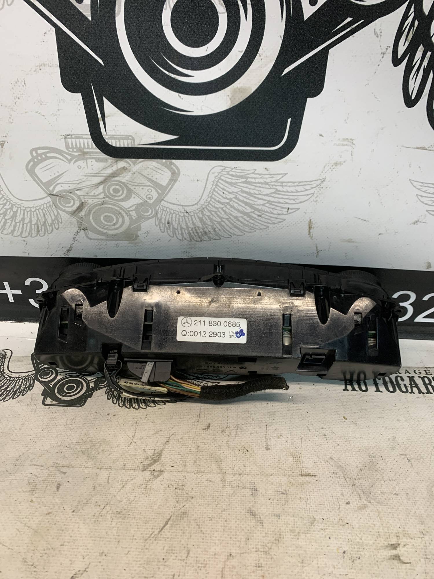 Блок управління клімат-контролем Mercedes E-class W211 2118300685