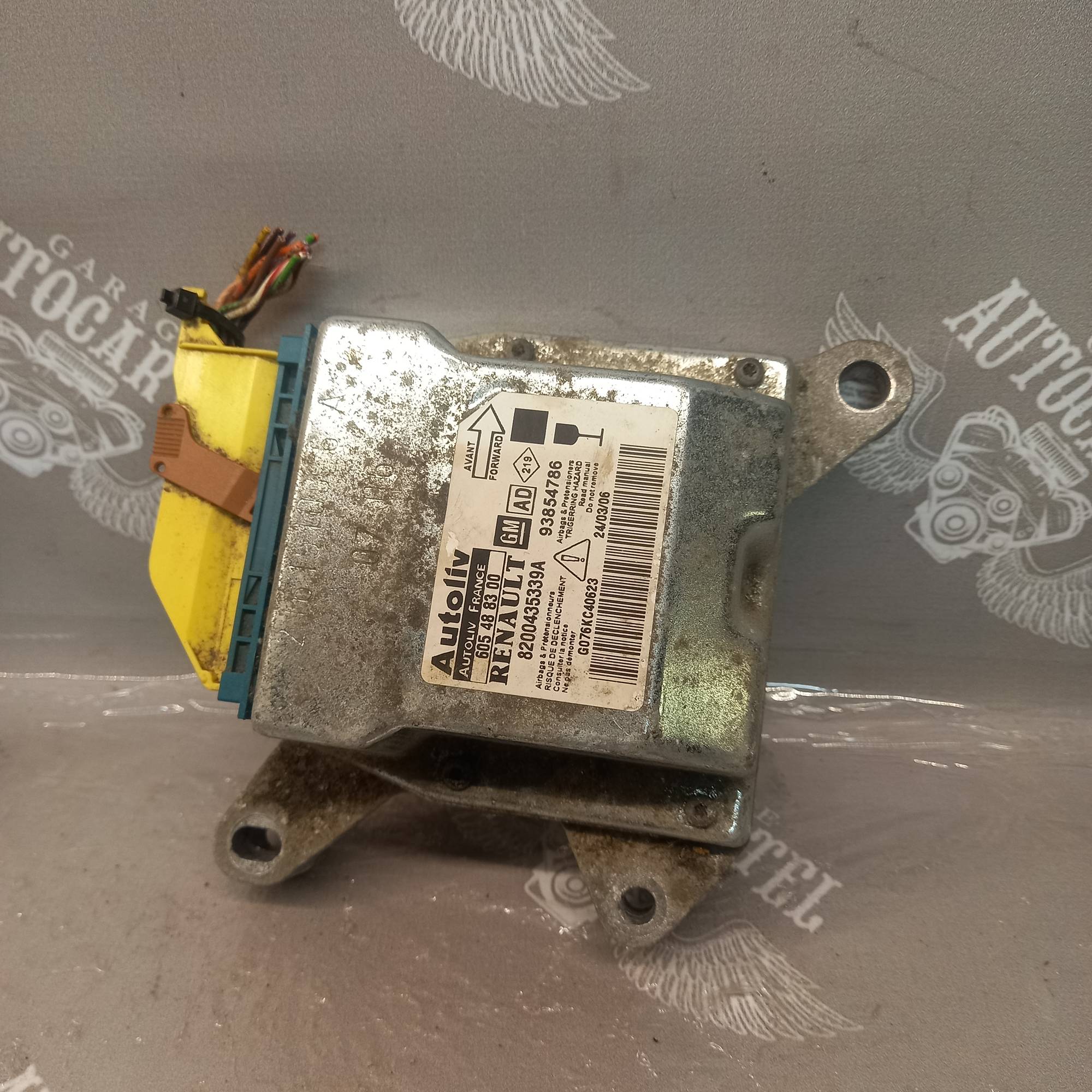 Блок керування AirBag Renault Trafic / Opel Vivaro / Nissan Primastar (2000 - 2014) 8200435339a