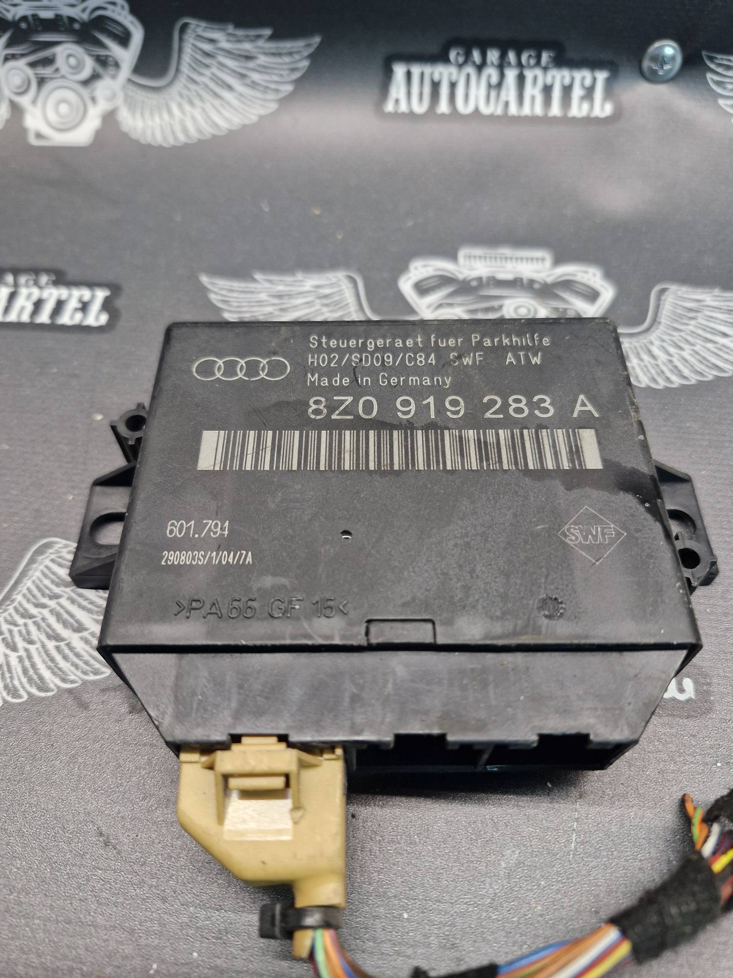 8z0919283a Блок керування заднім парктроніком на AUDI A3 A4 B6 2,5tdi