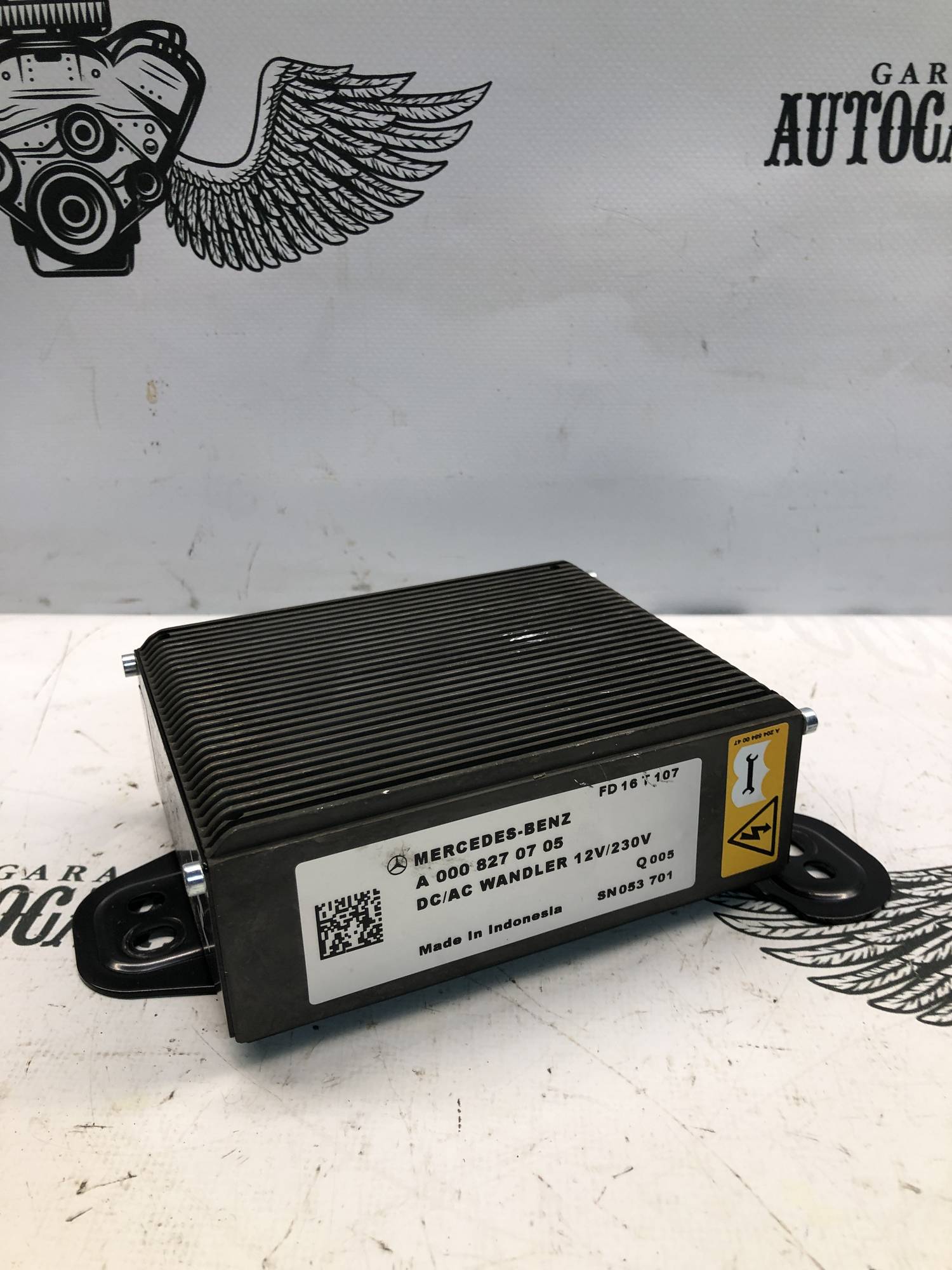 Блок керування Mercedes W205 A0008270705