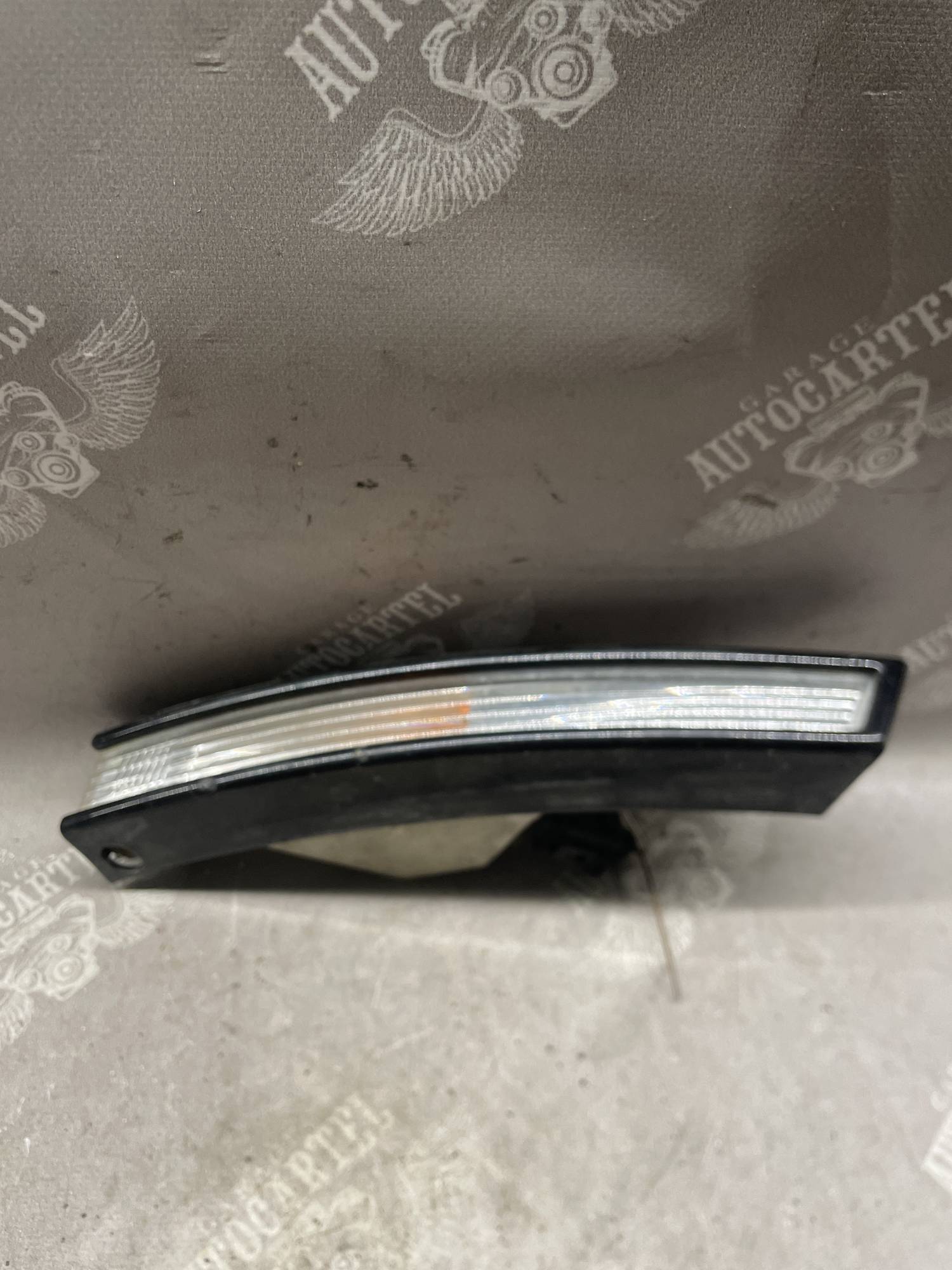 Покажчик повороту, поворотник лівий Volkswagen Passat B6 3c0953041e
