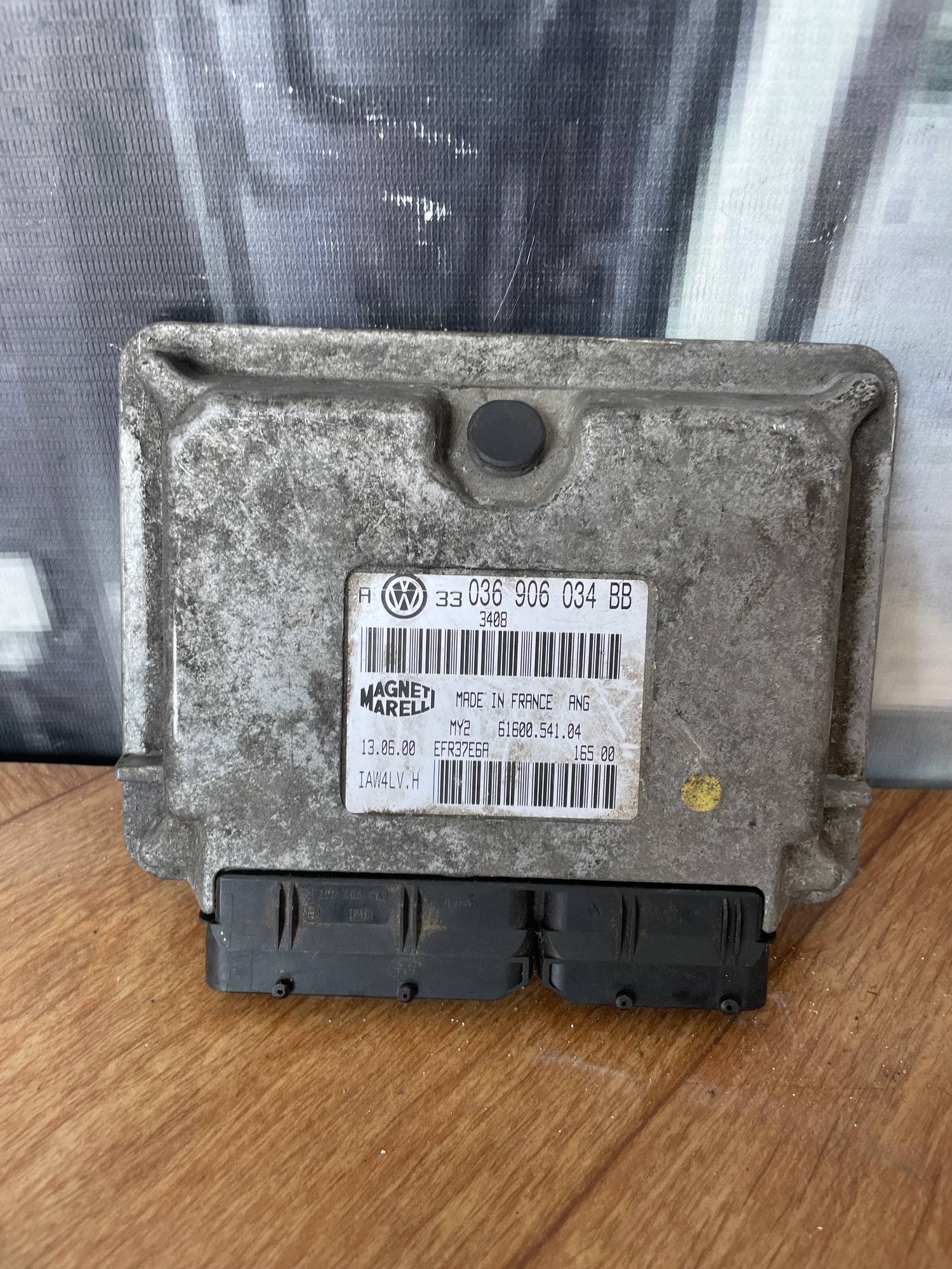 036906034bb Блок керування двигуна VW Golf IV 1.6