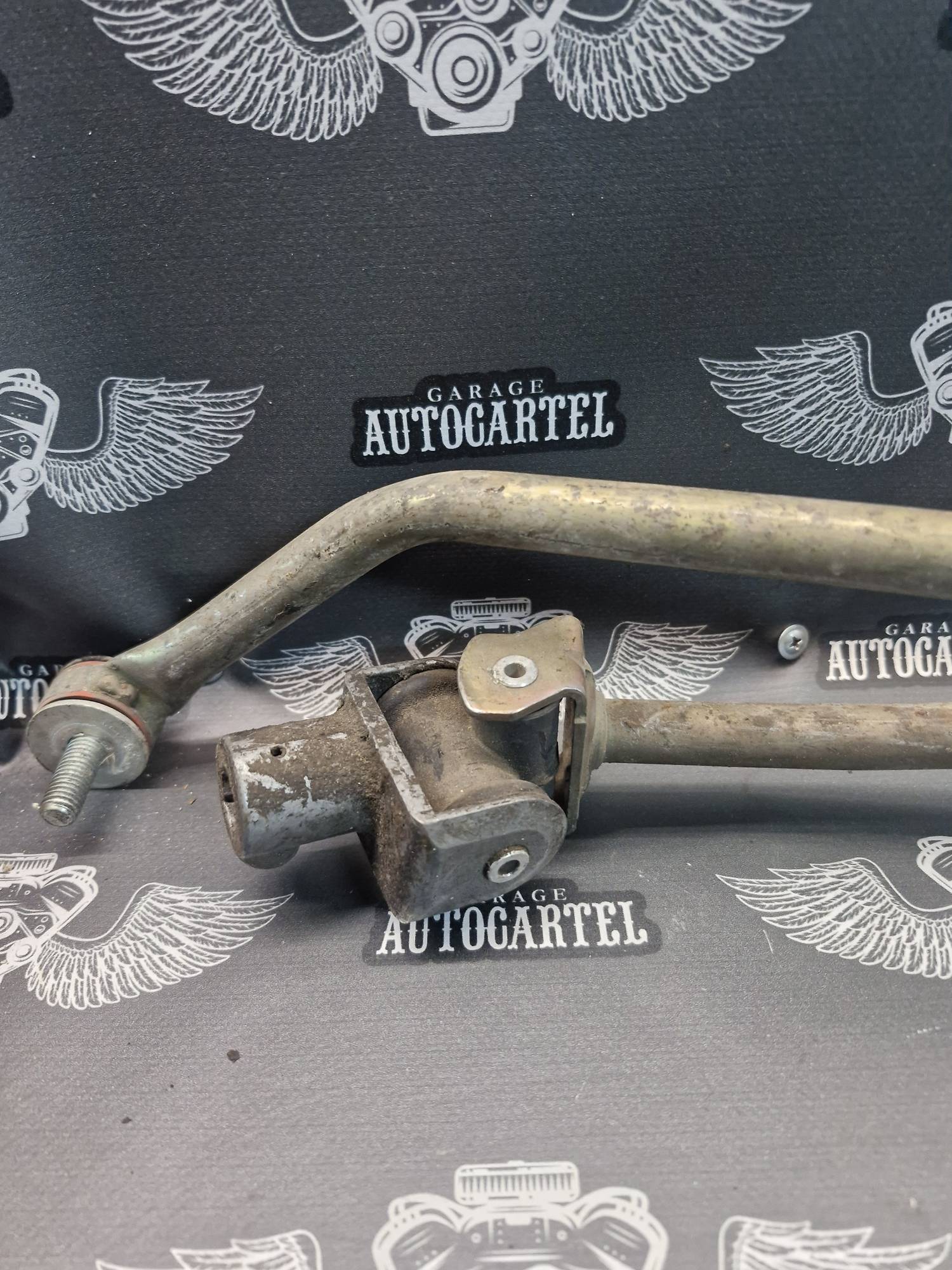 Ручка перемикання передач на Volkswagen Passat B5 1.8 turbo AWT 2001-2005 8D0711290C