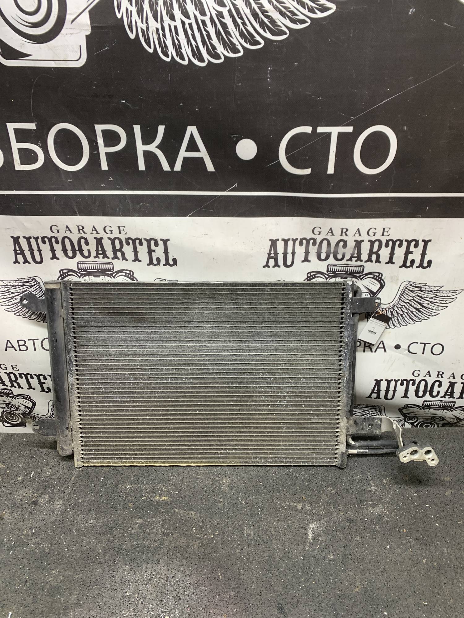 Радіатор кондиціонера Skoda Octavia A5 рестайл YETI 1.4 TSI 1k0820411s