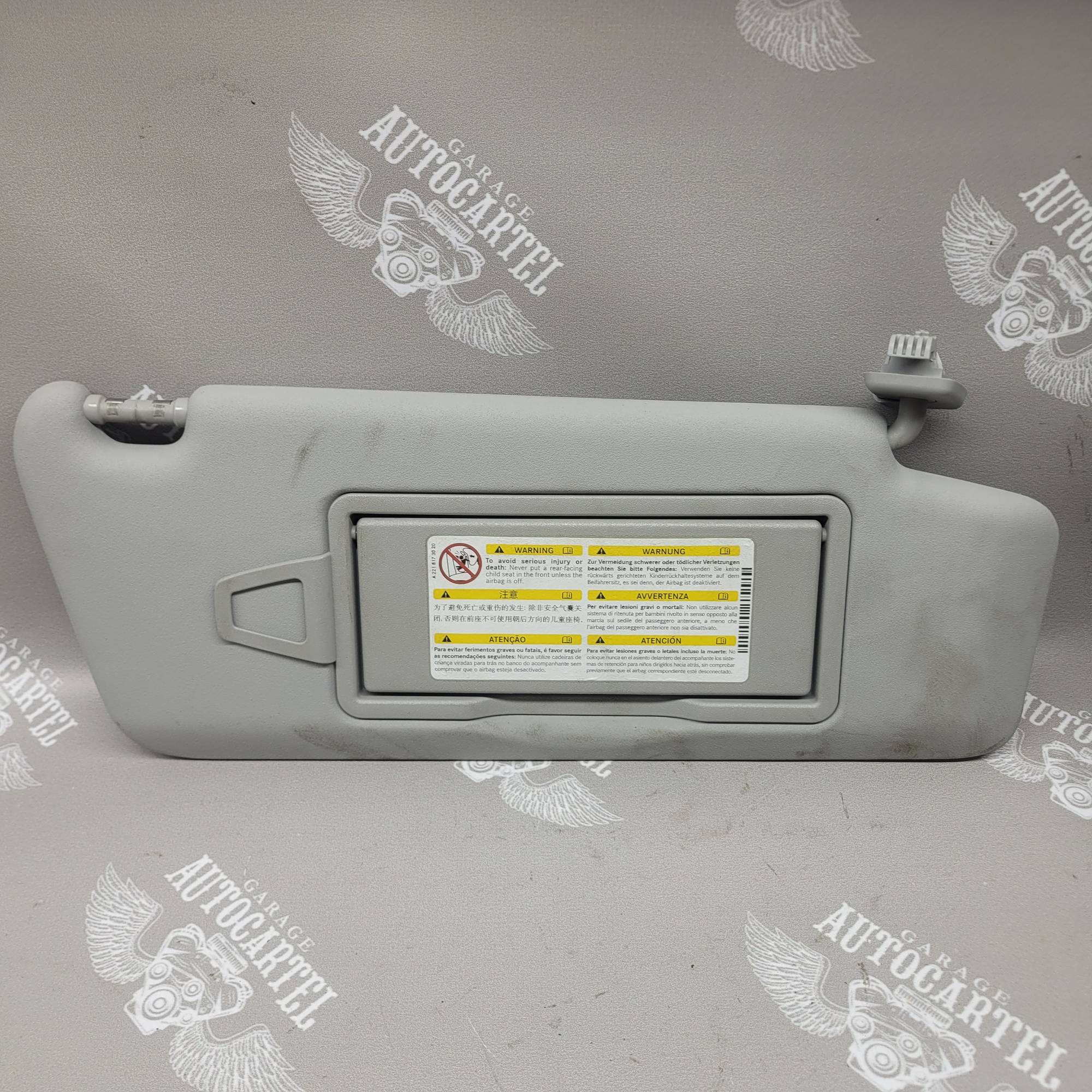 Козирок сонцезахисний правий MERCEDES-BENZ C-CLASS (W204) A20481046109E86