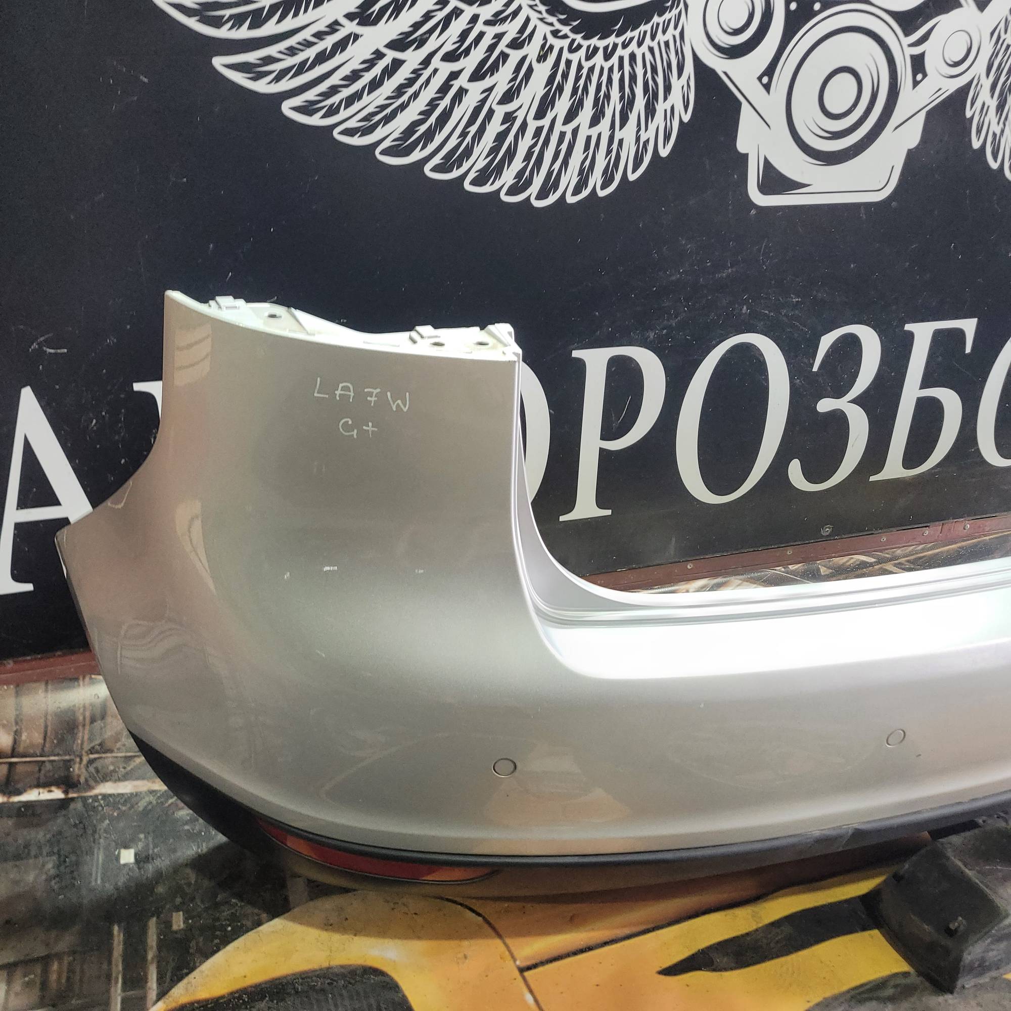 Бампер задній Volkswagen Golf Plus 2008-2013 la7w 21414473