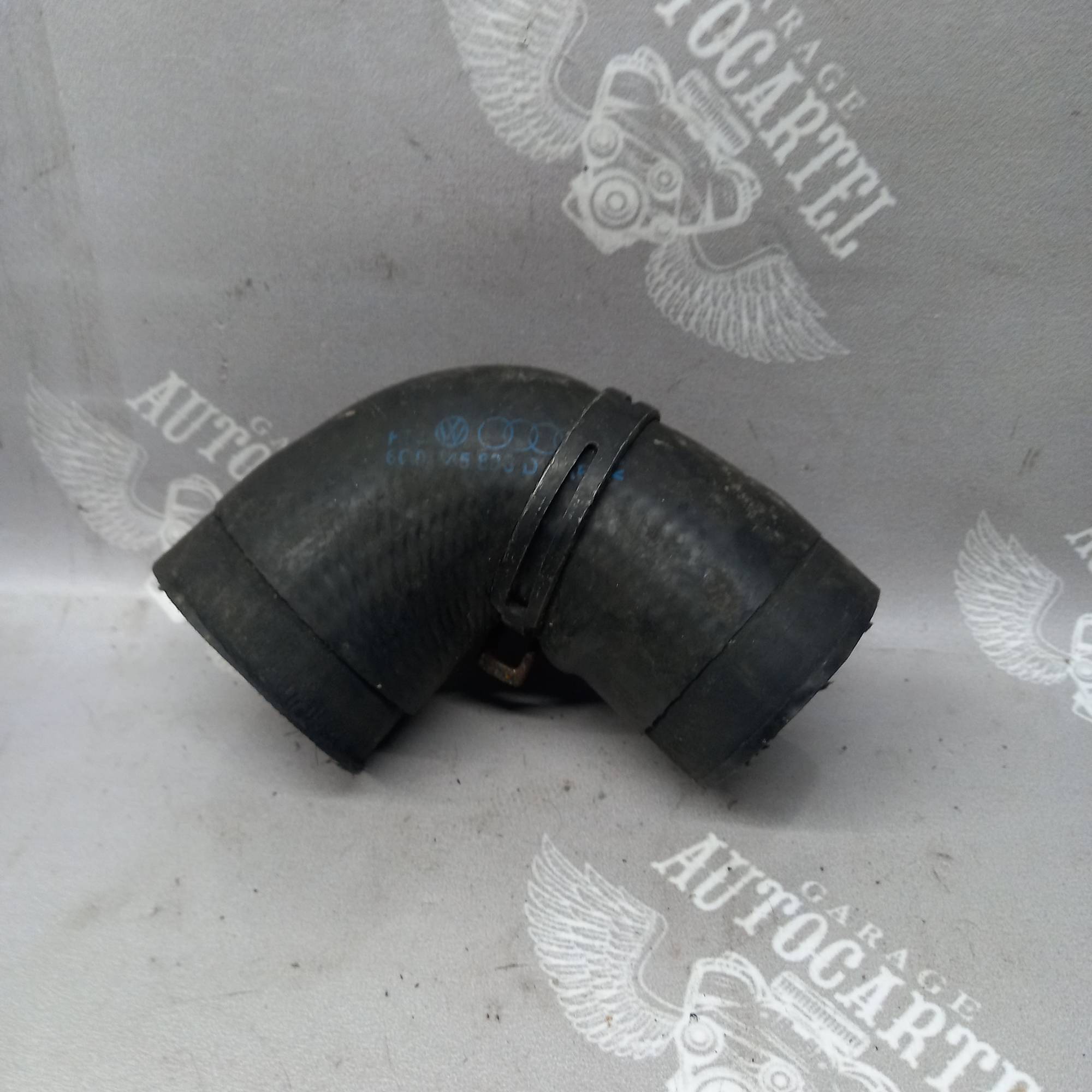 Патрубок інтеркулера Skoda Fabia I 99-07 6q0145836d