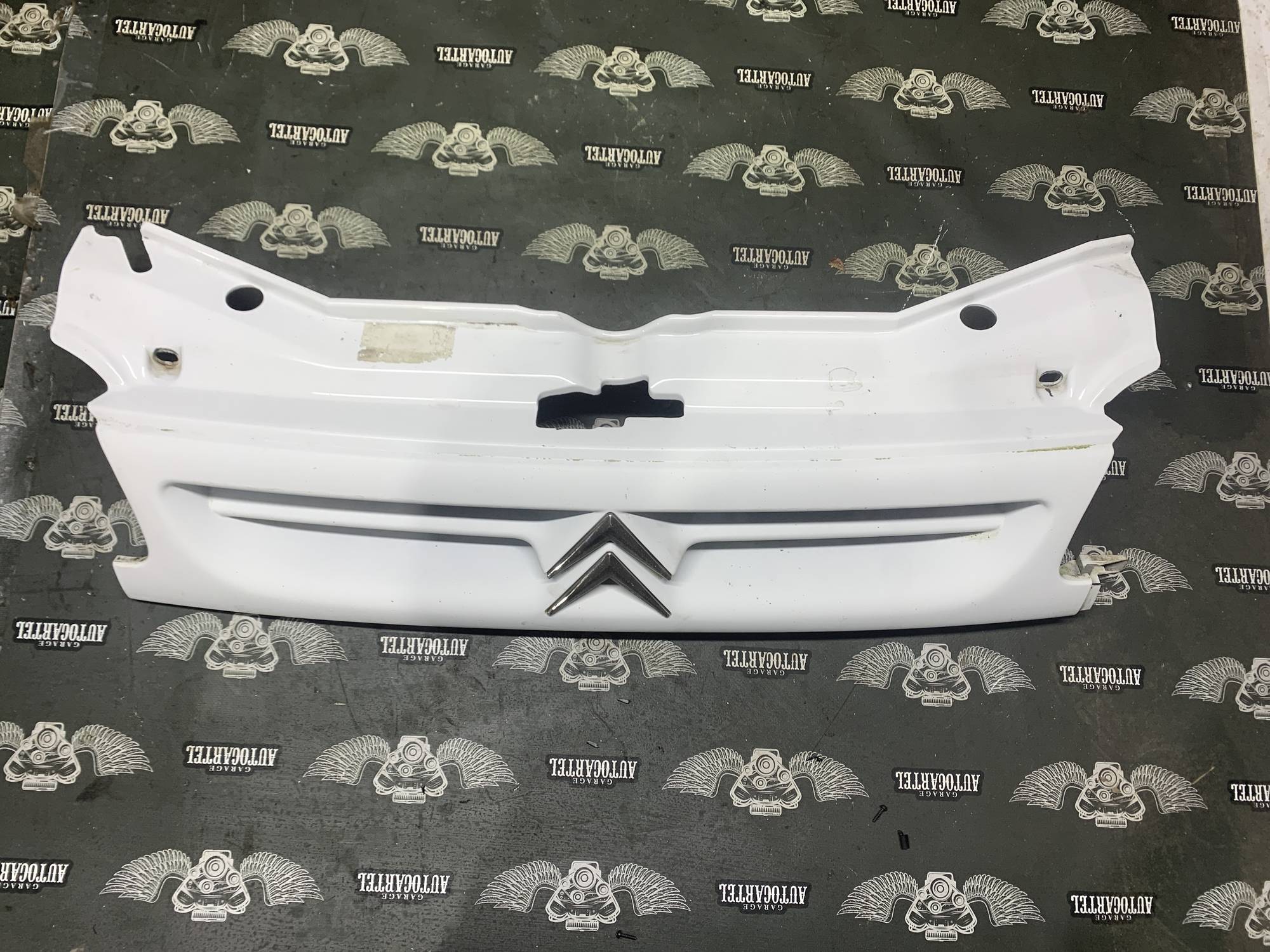 Решітка радіатора Citroen Berlingo 1996-2003 9618254877, 21725616