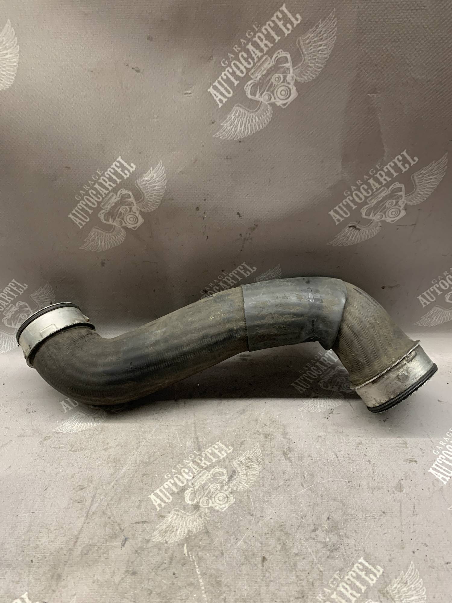 Патрубок інтеркулера MERCEDES W211 E280 E320 CDI a2115283782