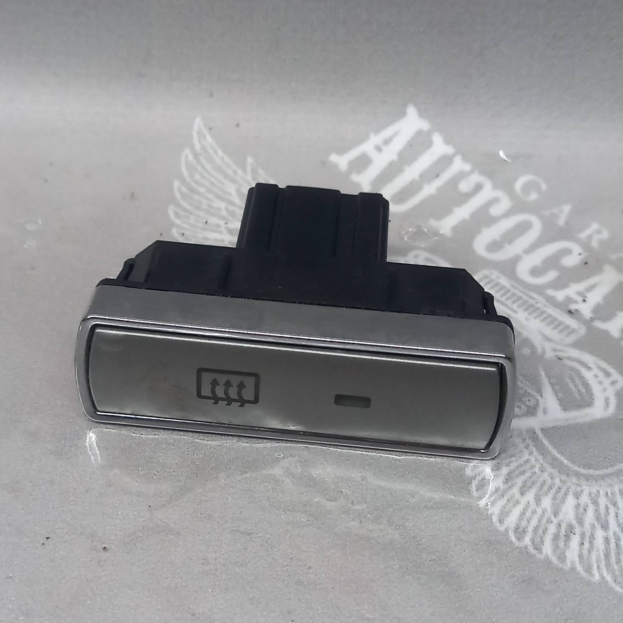 Кнопка обігріву заднього скла Ford S-Max 2006-2015 6m2t18c621ac