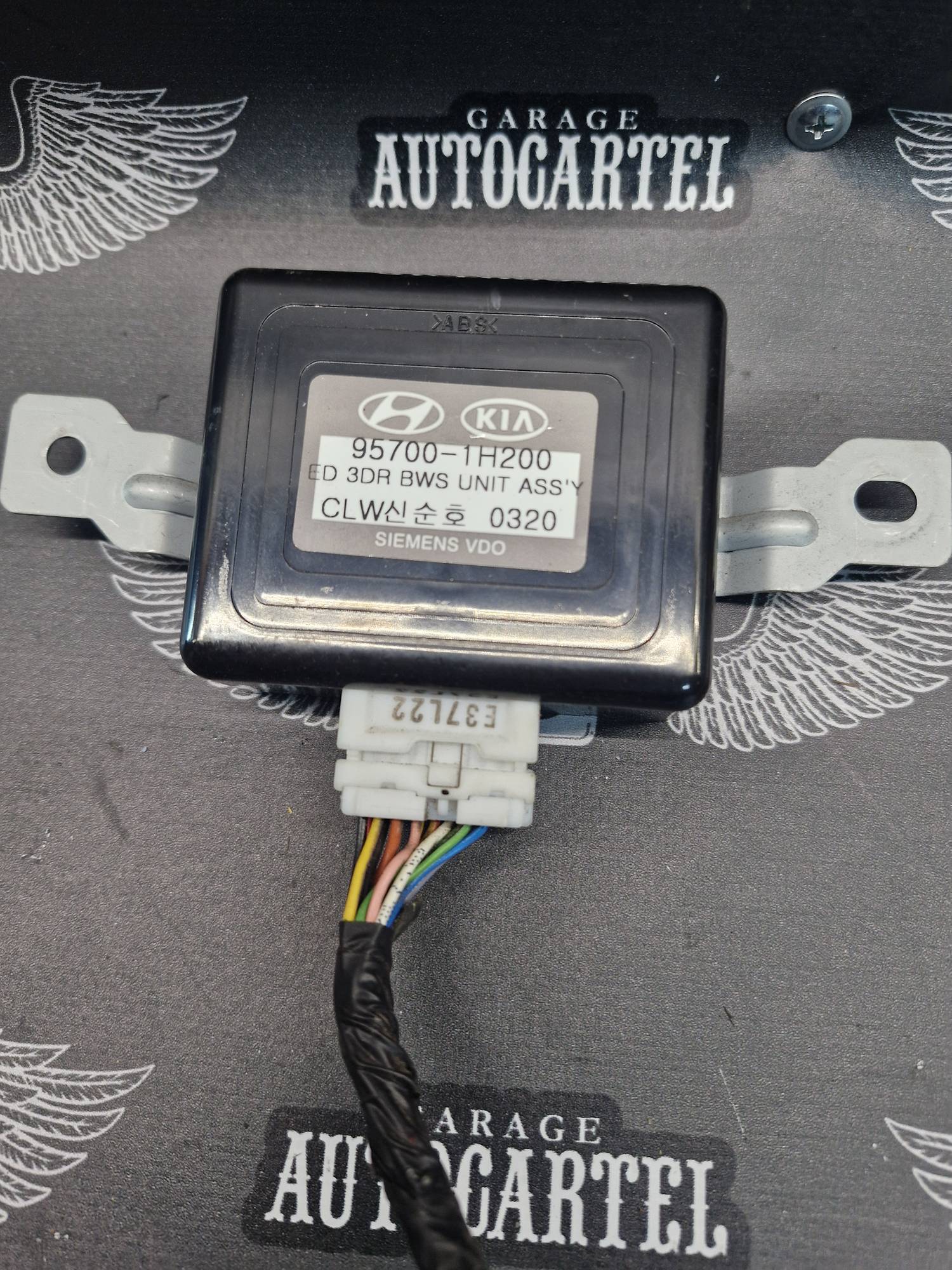 95700-1h200 Блок управління парктрониками kia ceed 1 2006—2012