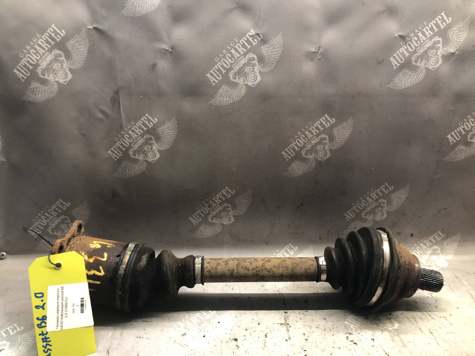 Полуось передня коротка АКПП Volkswagen passat b6 2.0 21999703