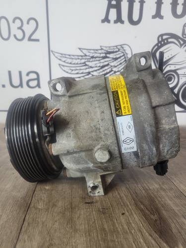 Компрессор кондиціонера Renault Laguna, Megan, Scenic 1.9 DCi 8200343375