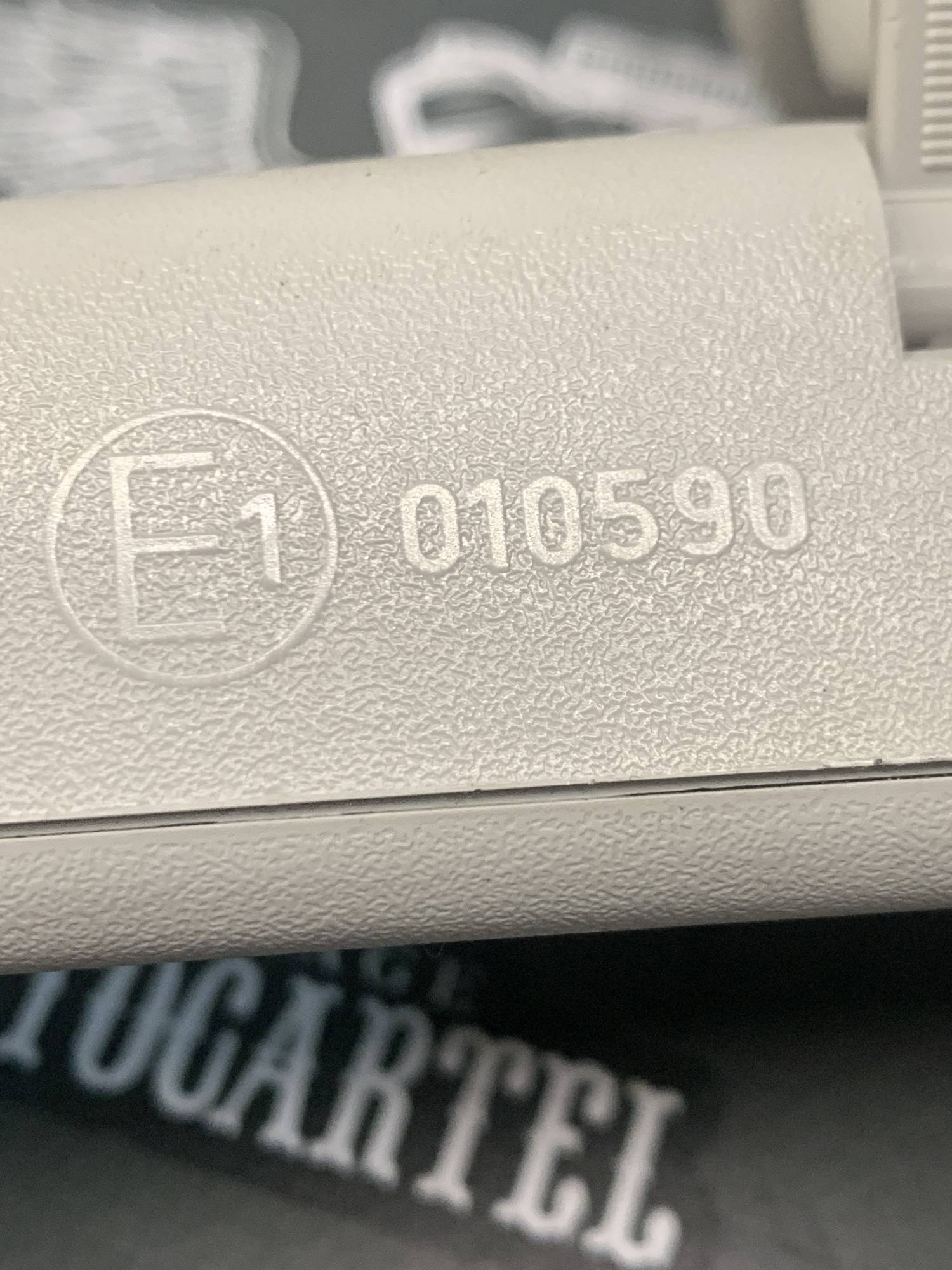 e1010590 Дзеркало салону AUDI A6 C5 1997-2004