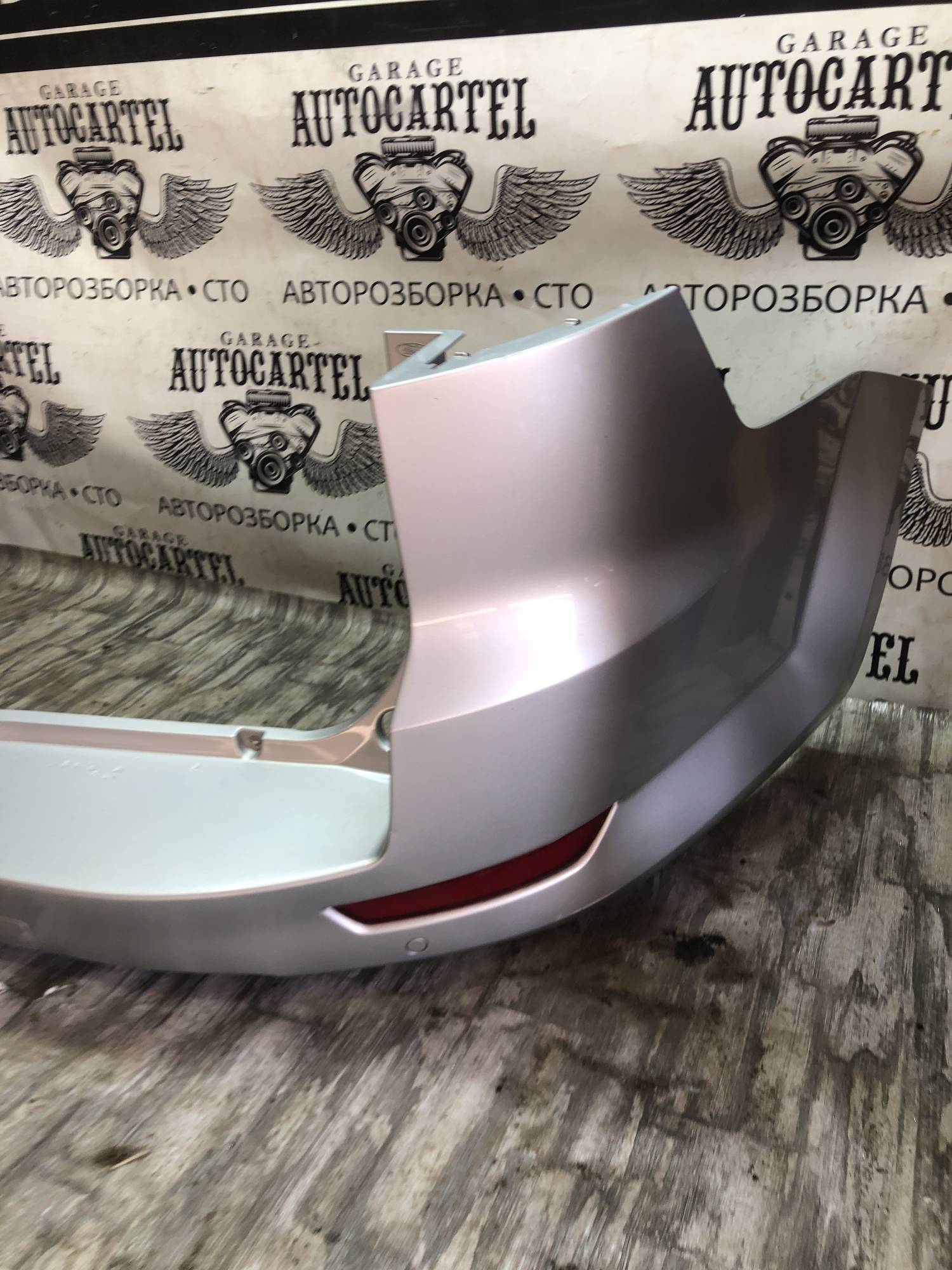 Бампер задній Ford S-MAX 2006—2023 21648984